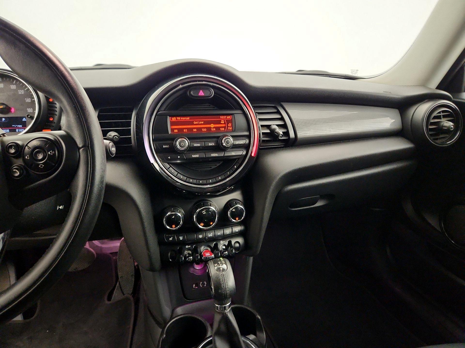 Thumbnail: 2015 MINI Cooper Hardtop - 9