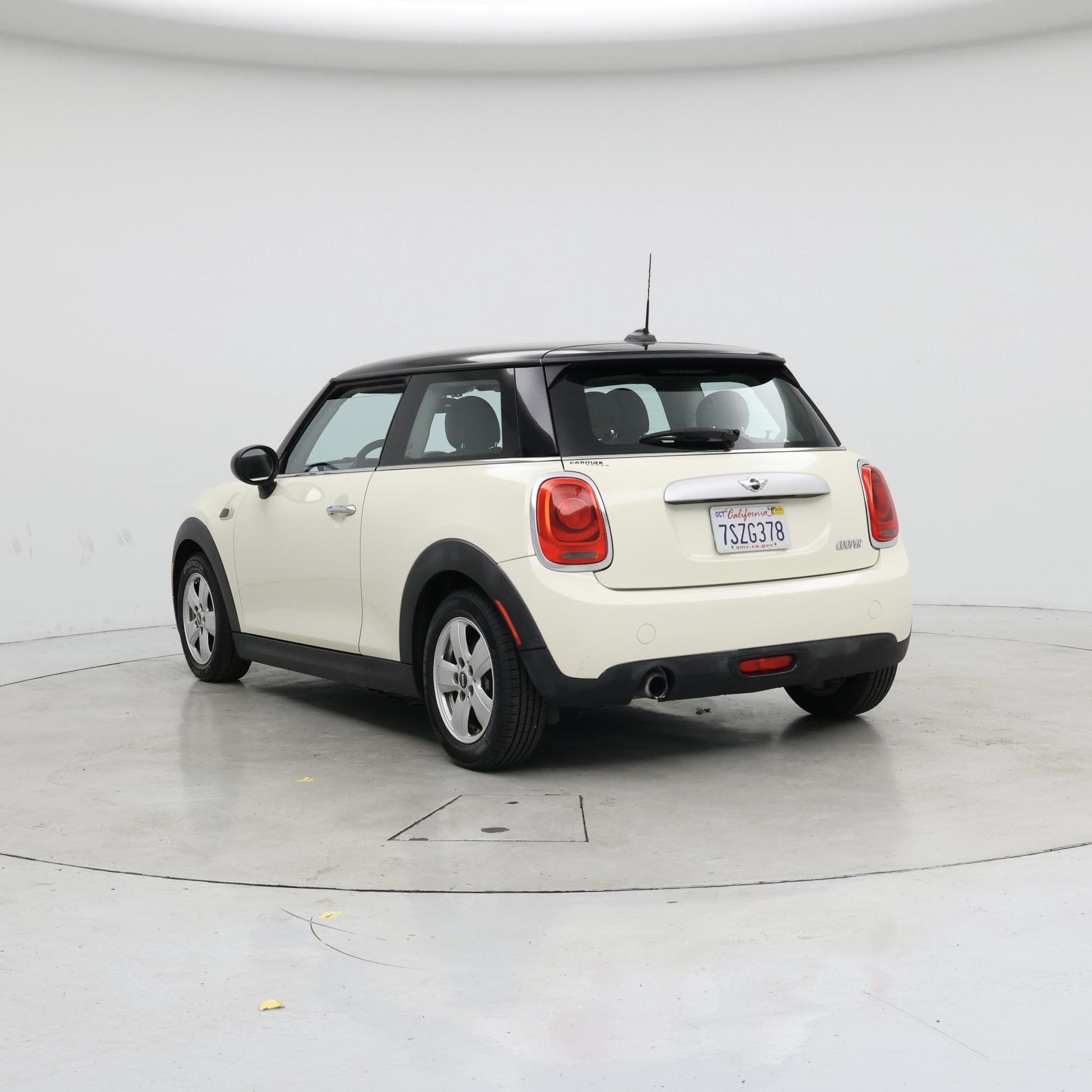 Thumbnail: 2015 MINI Cooper Hardtop - 2