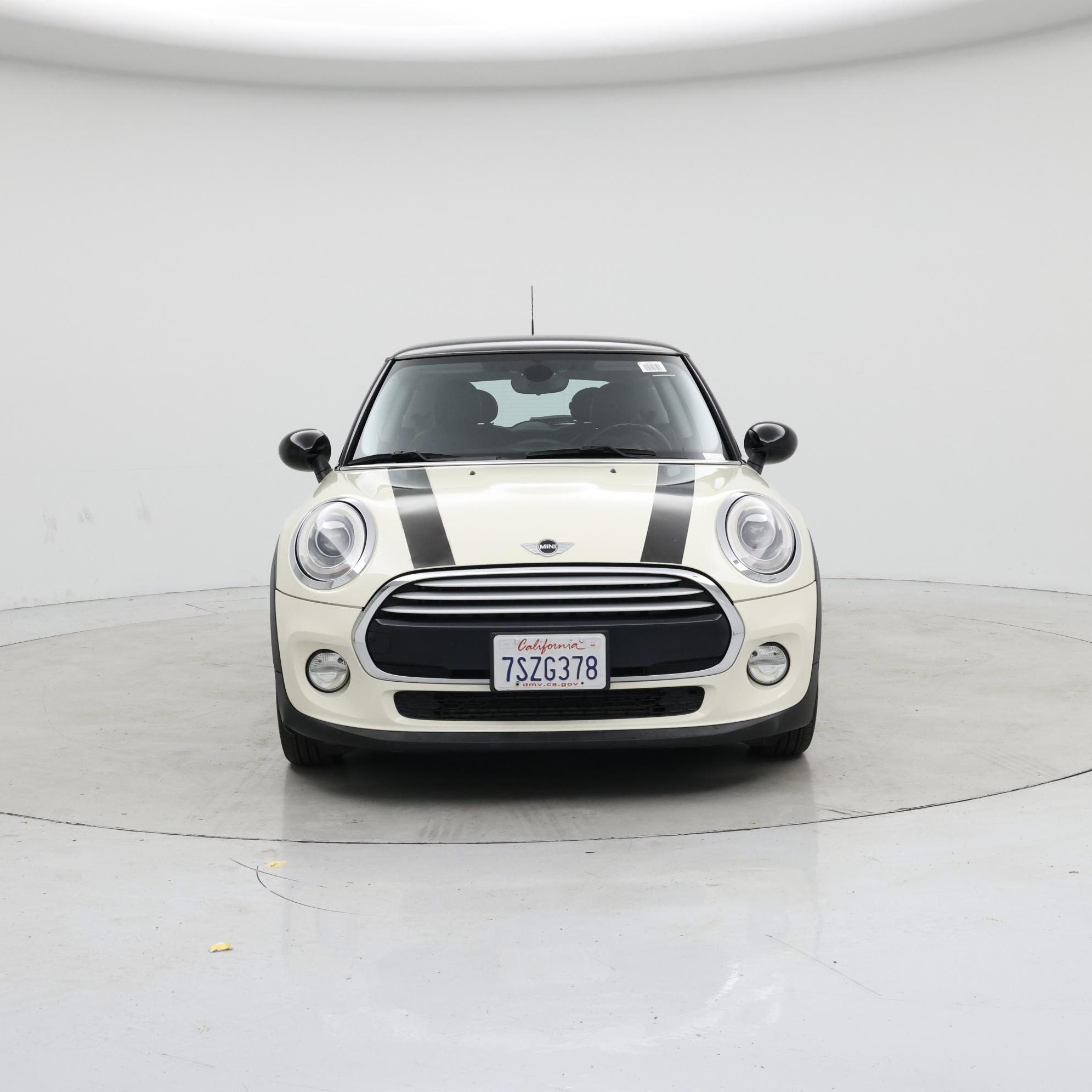 Thumbnail: 2015 MINI Cooper Hardtop - 5