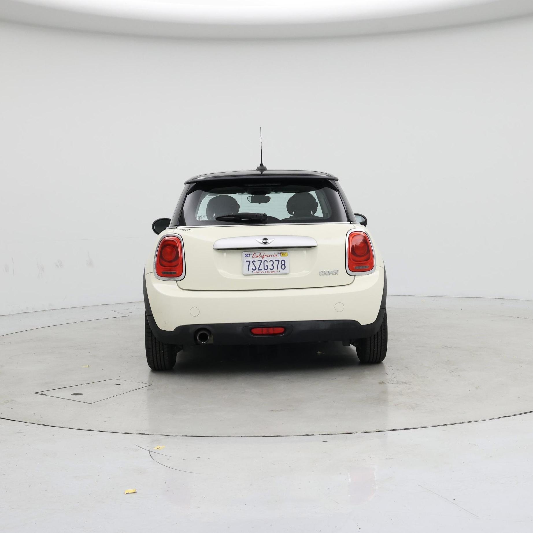 Thumbnail: 2015 MINI Cooper Hardtop - 6