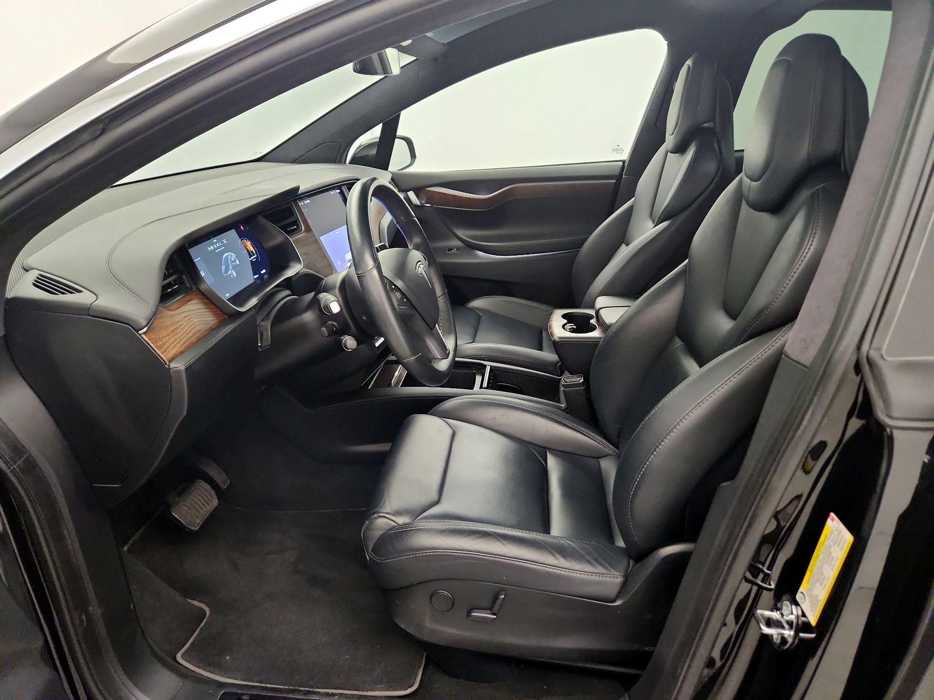 Thumbnail: 2019 Tesla Model X - 11