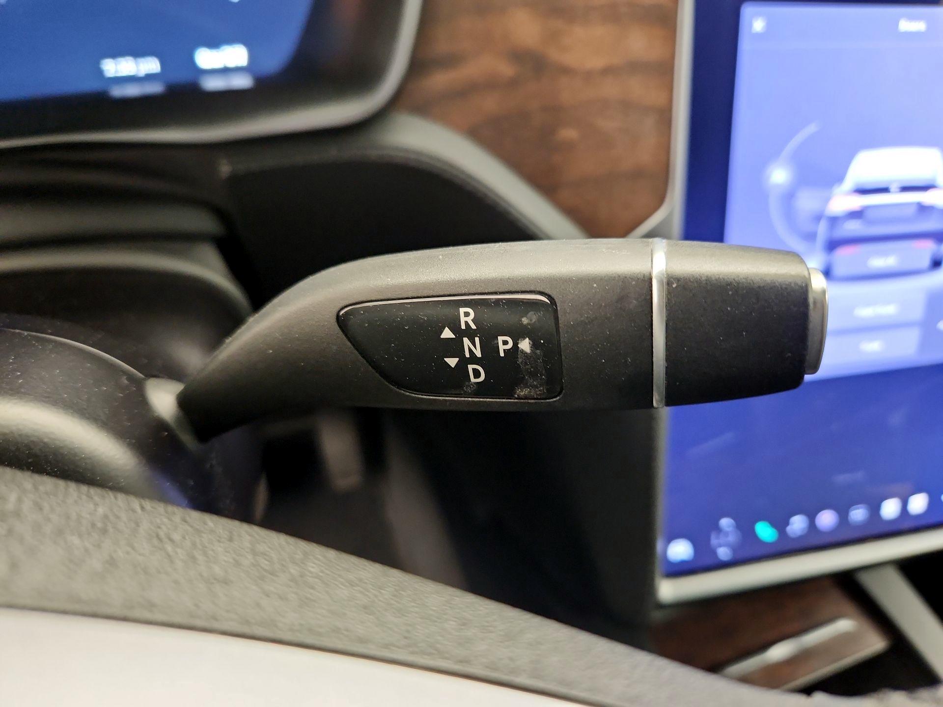 Thumbnail: 2019 Tesla Model X - 17