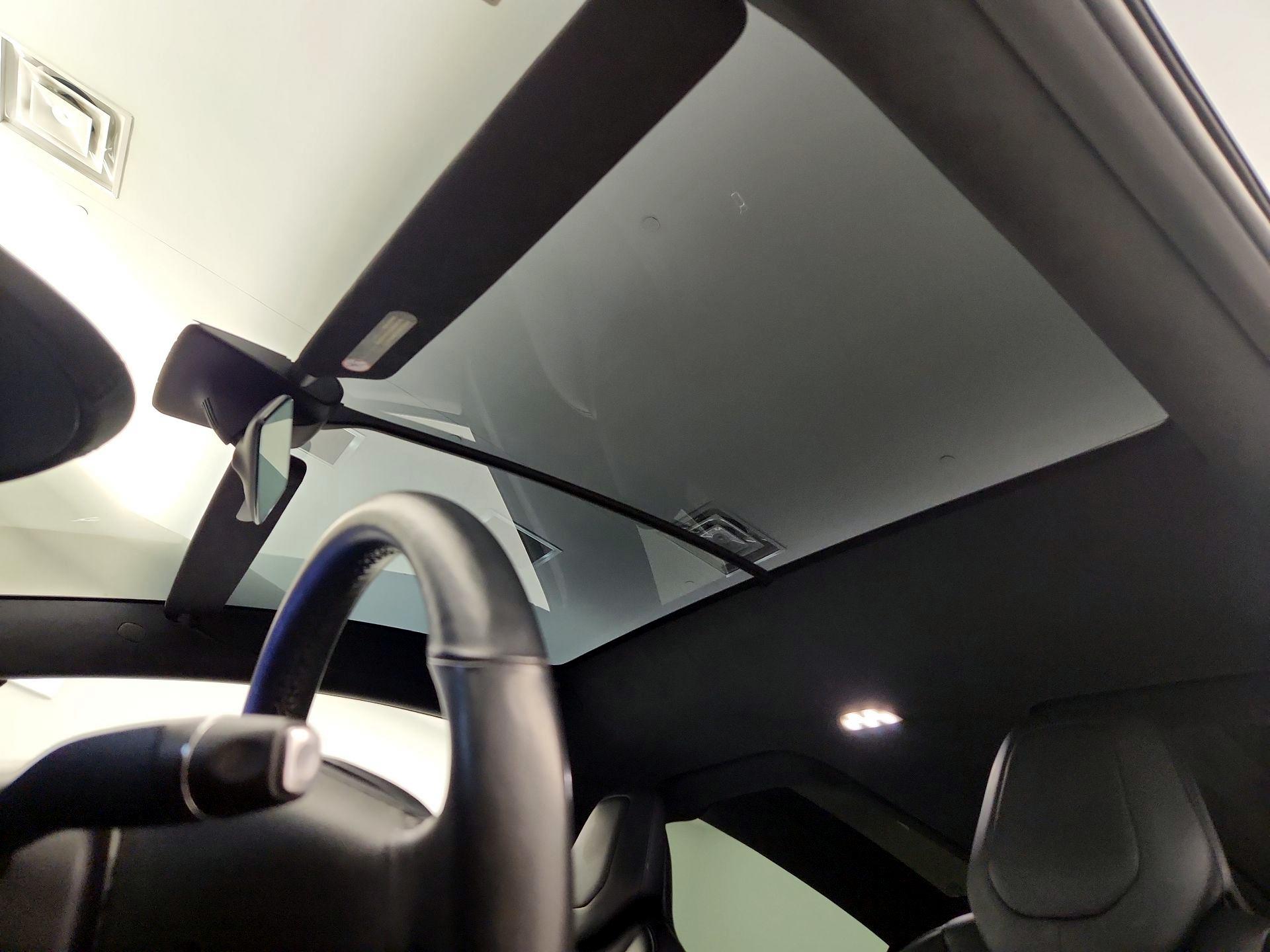 Thumbnail: 2019 Tesla Model X - 18