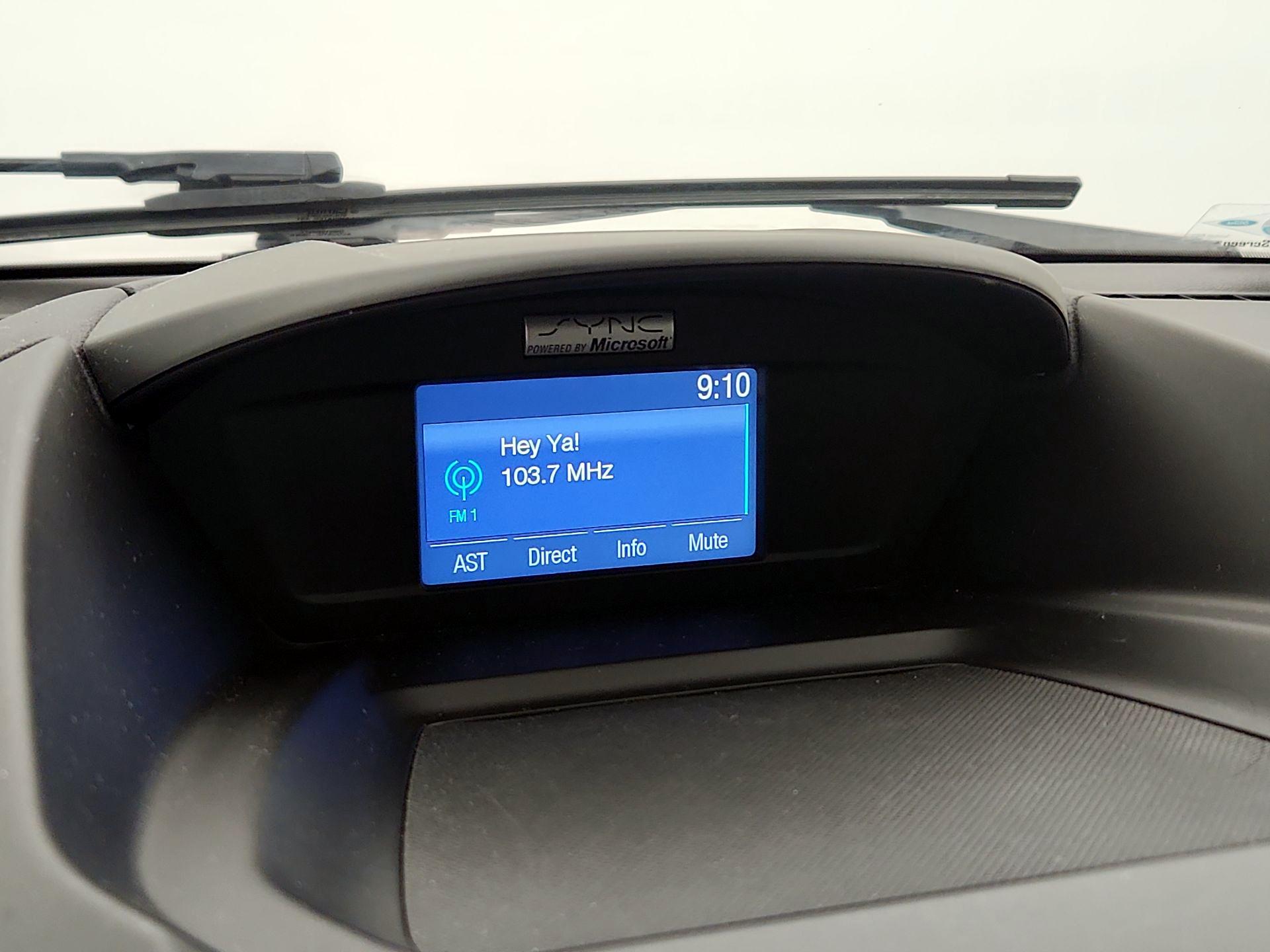 Thumbnail: 2015 Ford Escape - 15