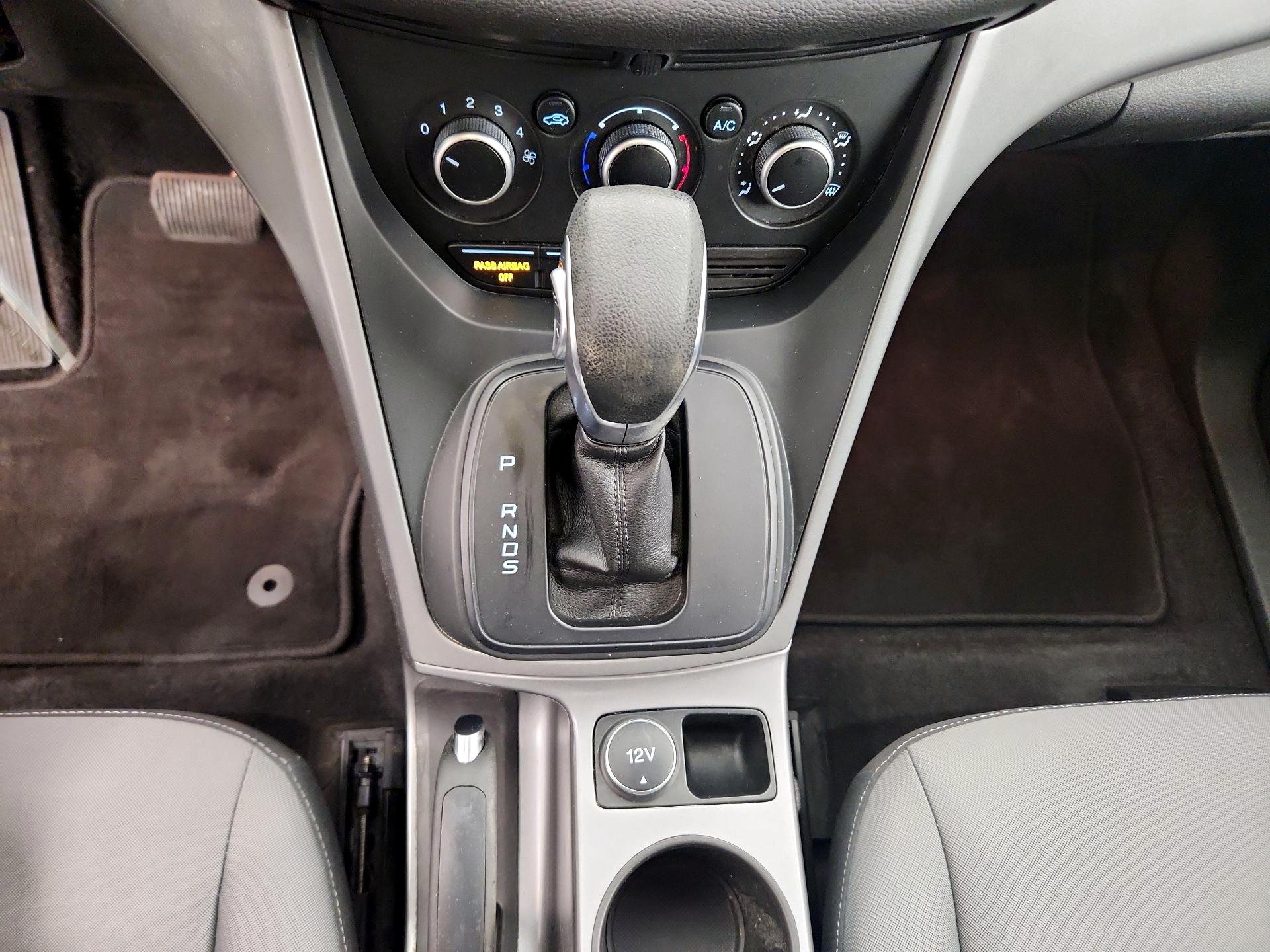 Thumbnail: 2015 Ford Escape - 17