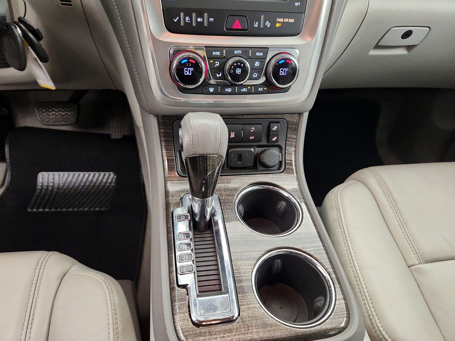 Thumbnail: 2017 GMC Acadia - 18