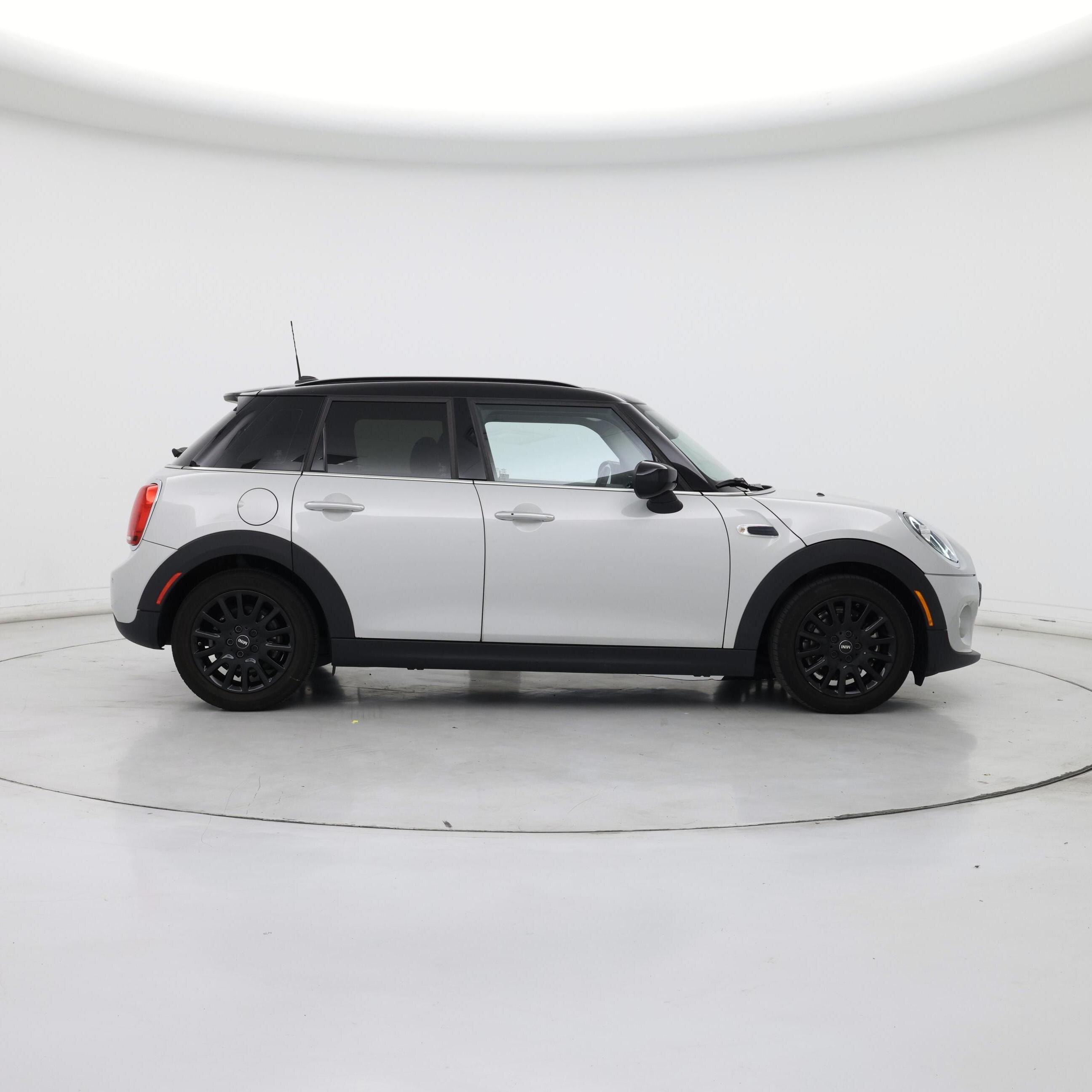 Thumbnail: 2021 MINI Cooper Hardtop - 7