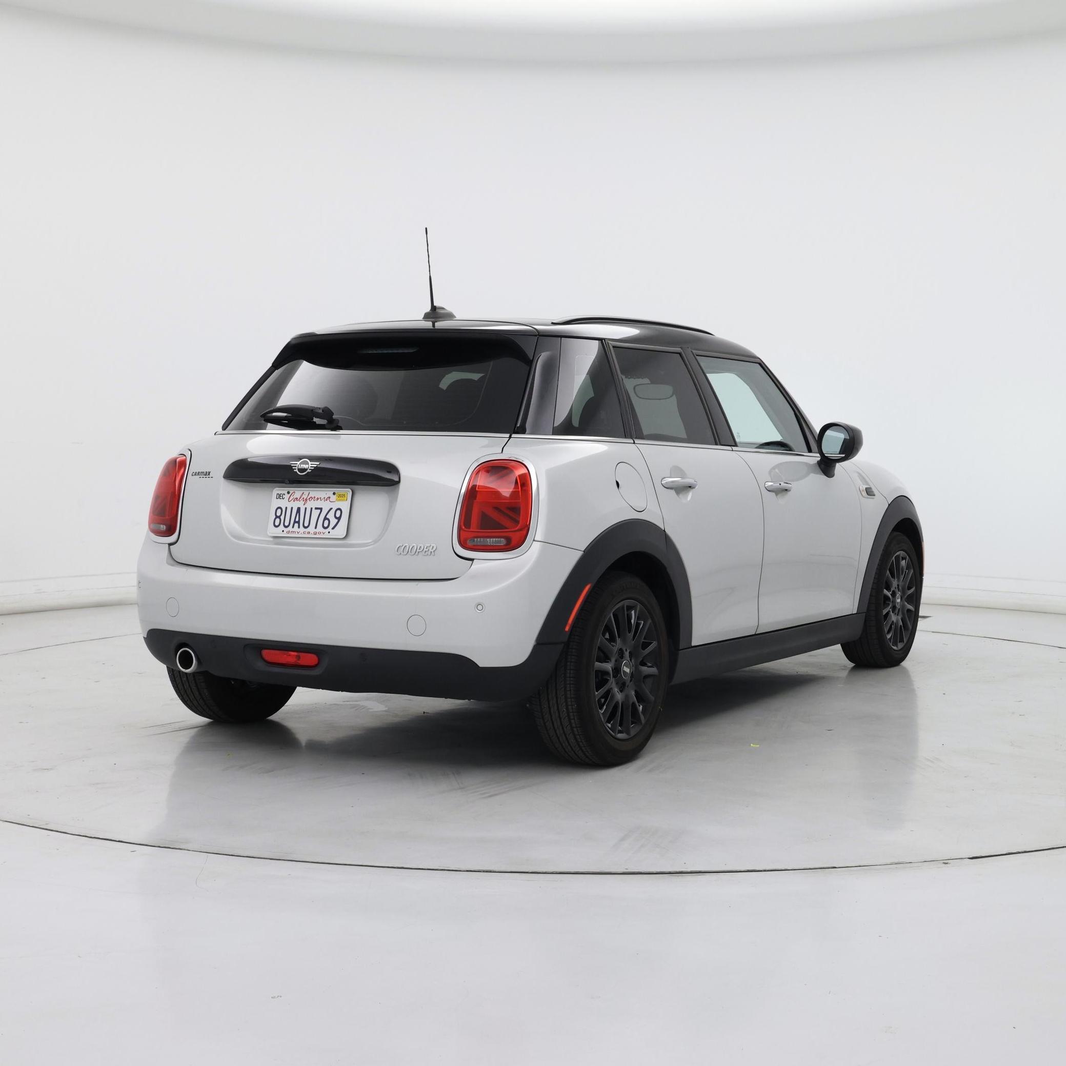 Thumbnail: 2021 MINI Cooper Hardtop - 8
