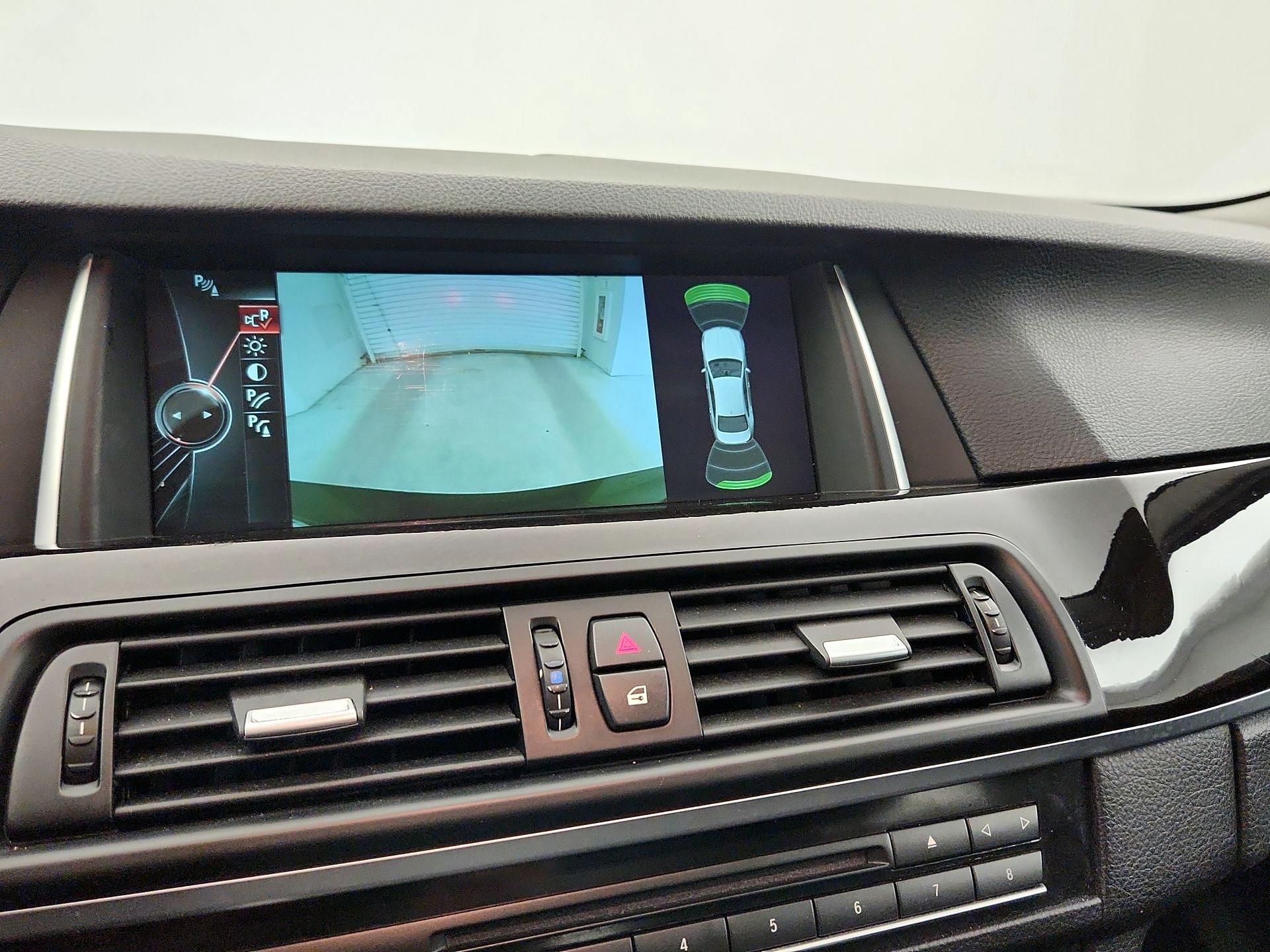 Thumbnail: 2014 BMW 5 Series - 15