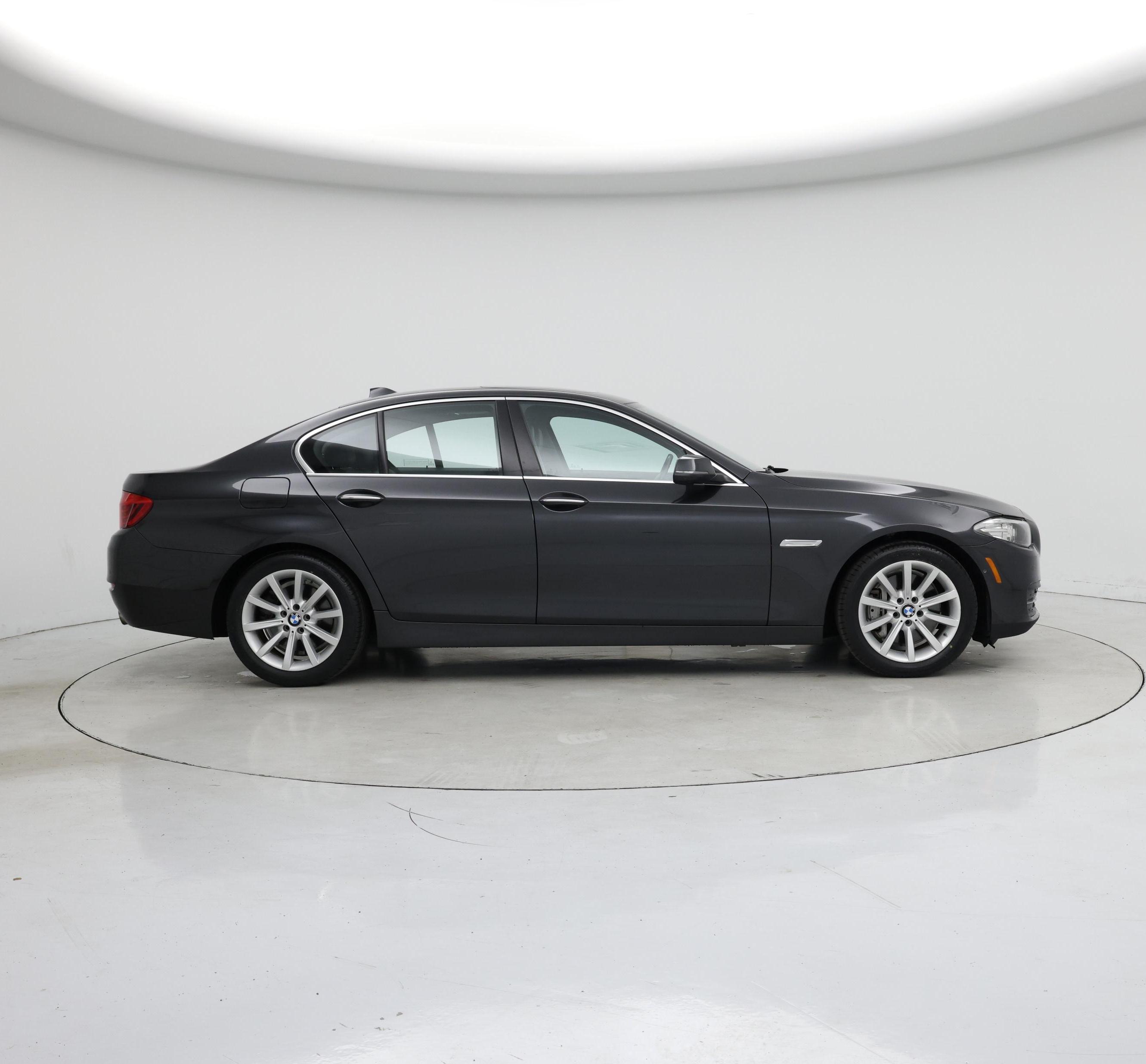 Thumbnail: 2014 BMW 5 Series - 7