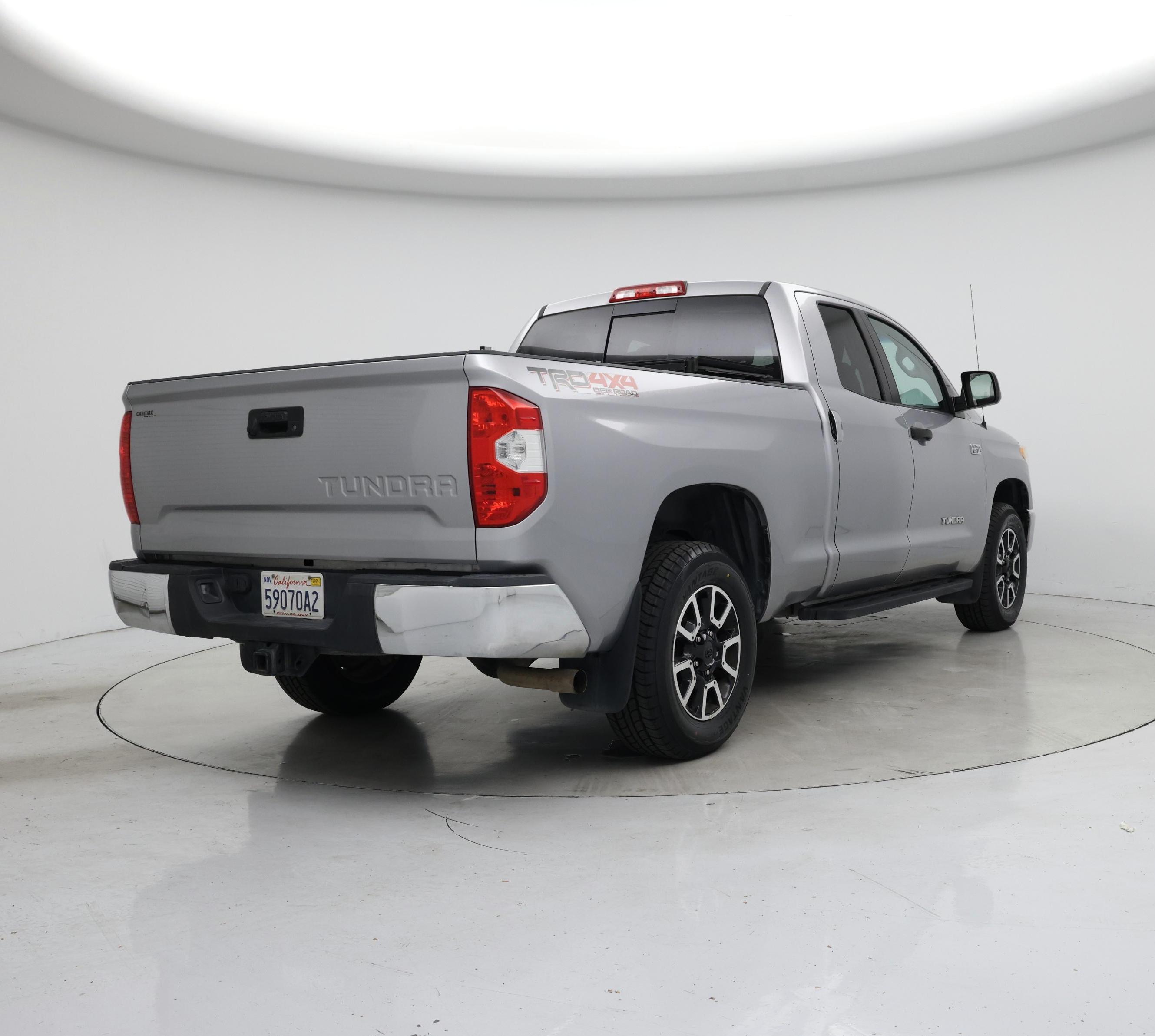 Thumbnail: 2017 Toyota Tundra - 8