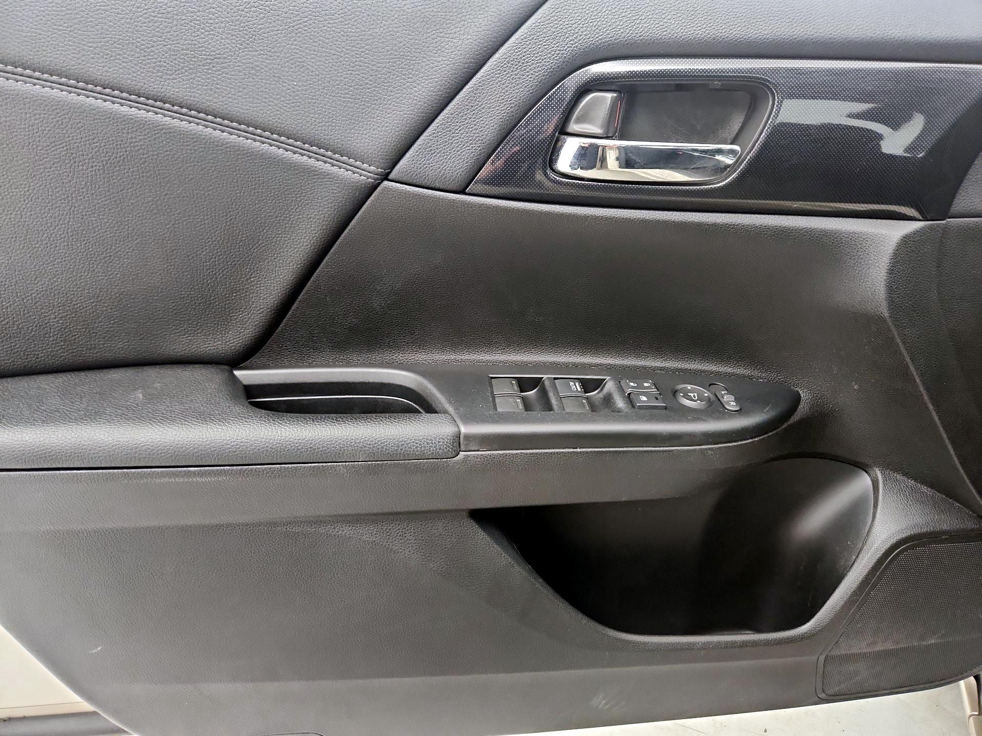 Thumbnail: 2014 Honda Accord - 12