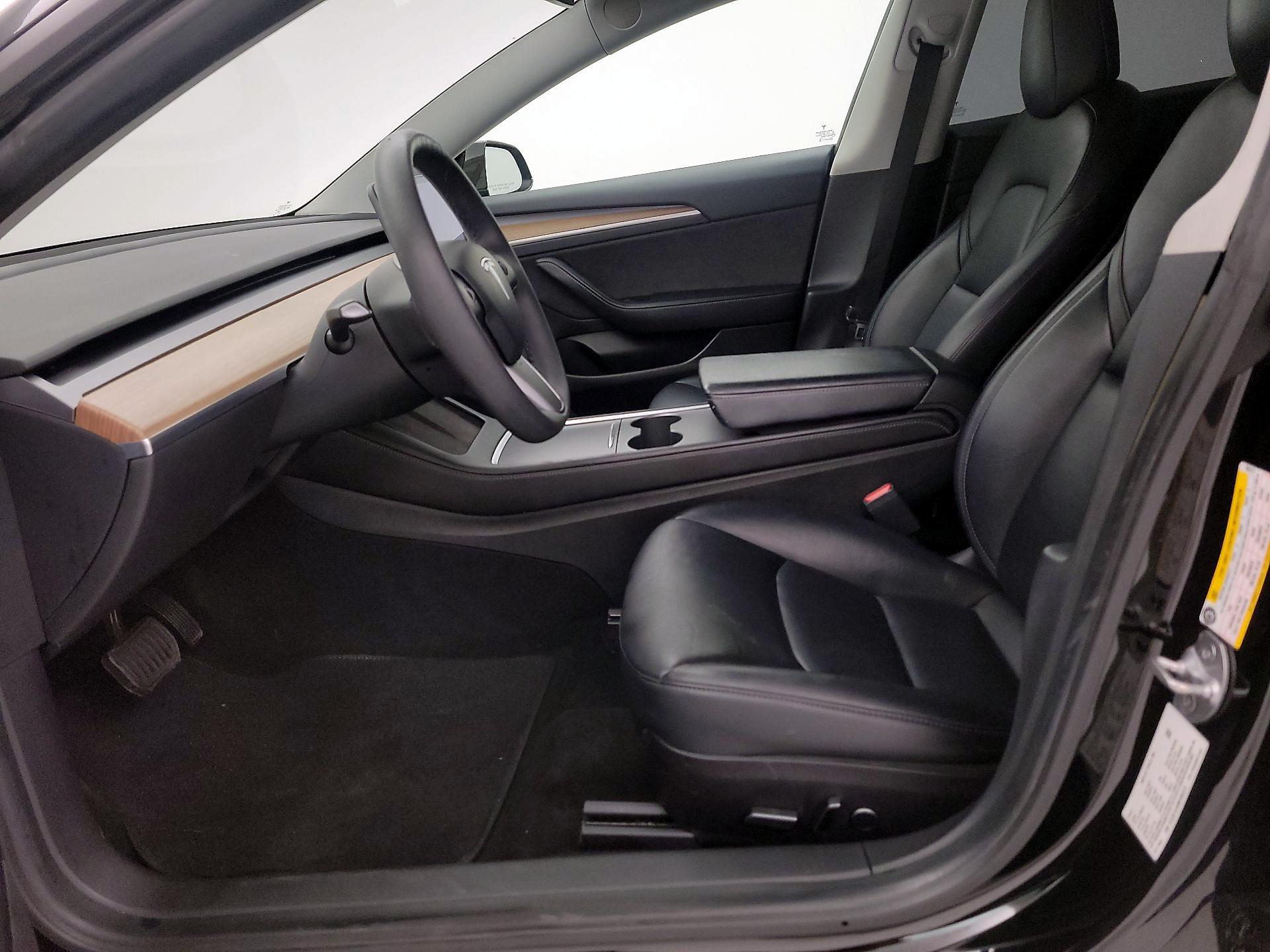 Thumbnail: 2021 Tesla Model 3 - 11