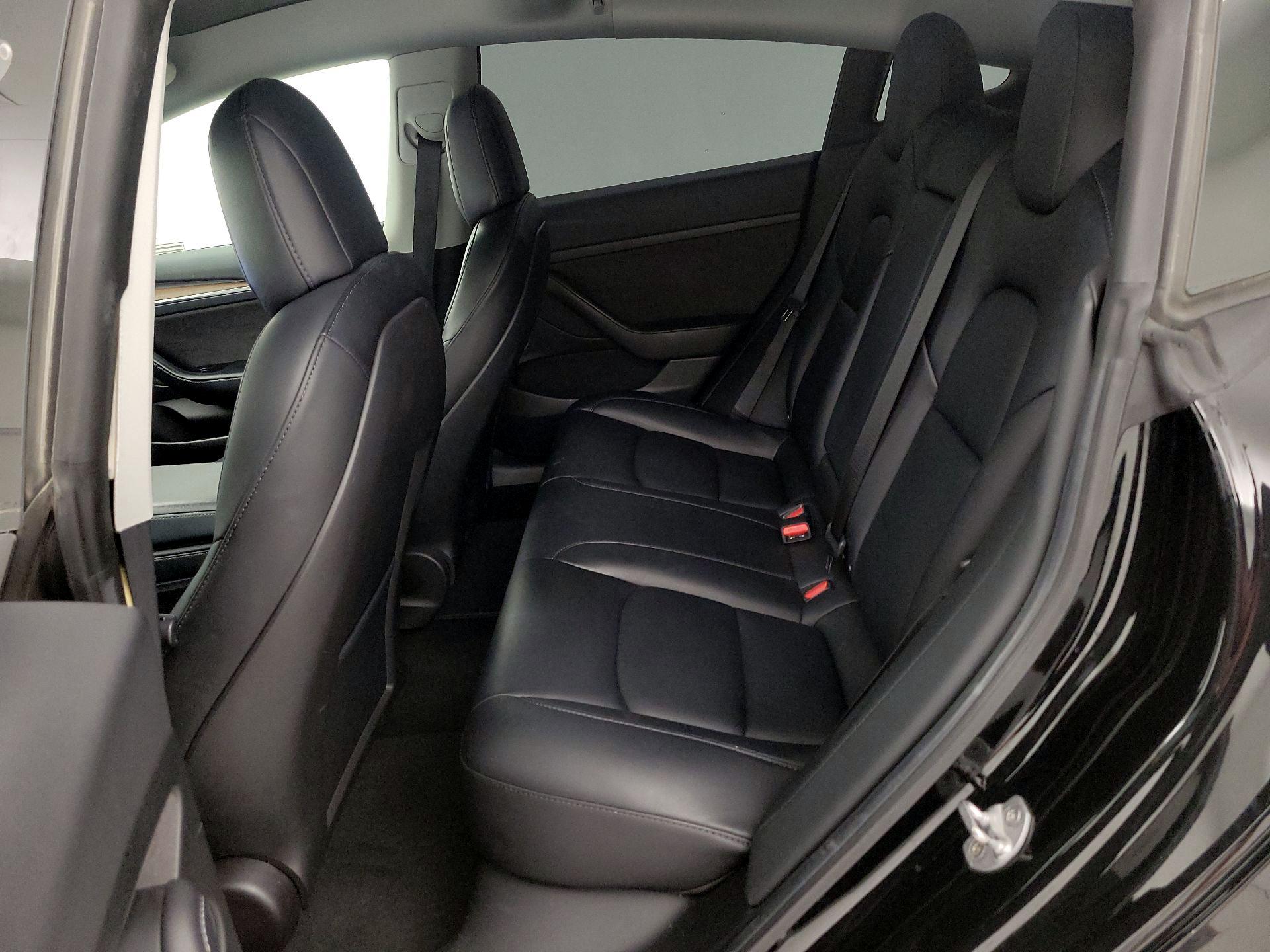 Thumbnail: 2021 Tesla Model 3 - 19
