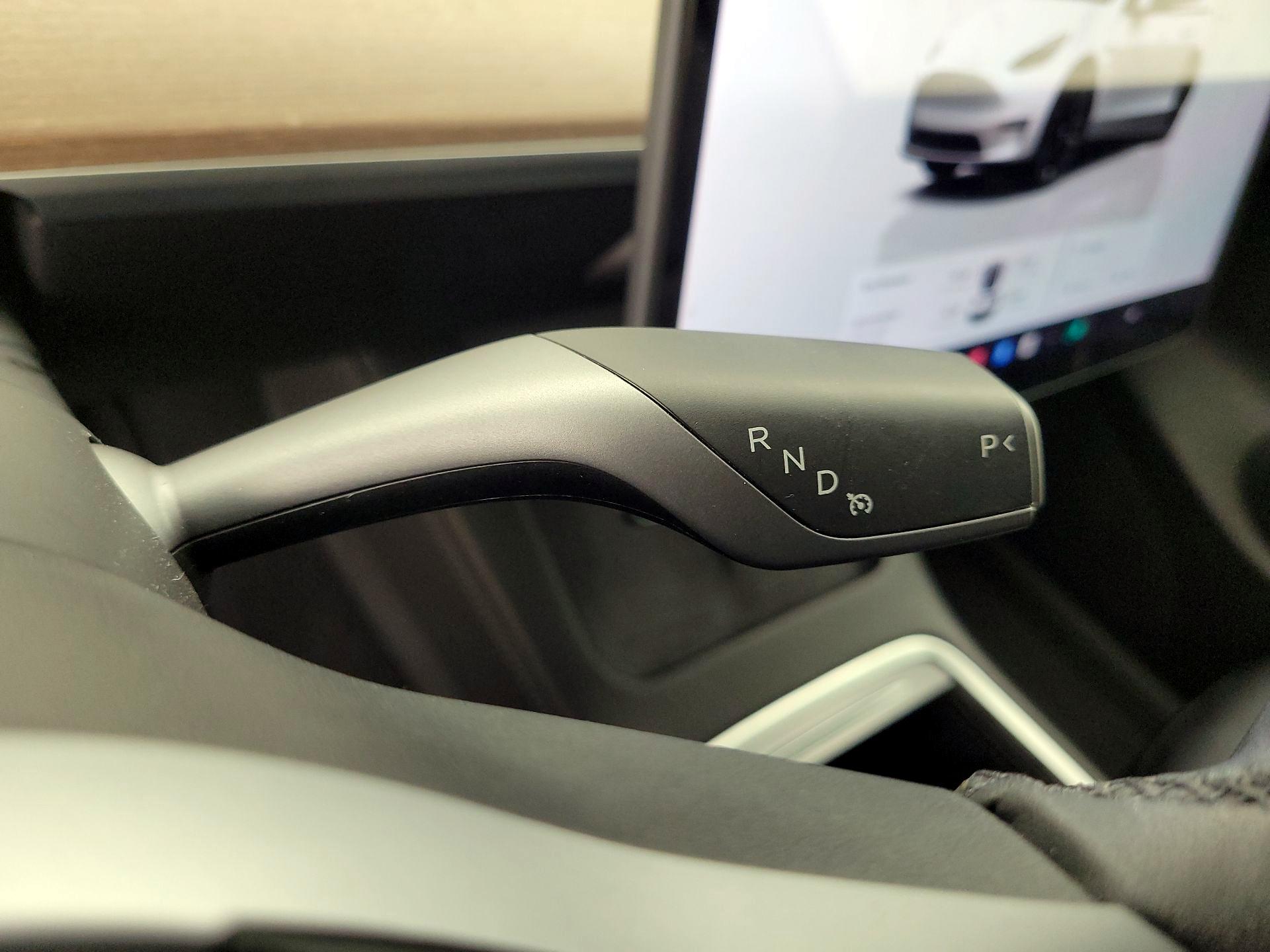 Thumbnail: 2022 Tesla Model Y - 17