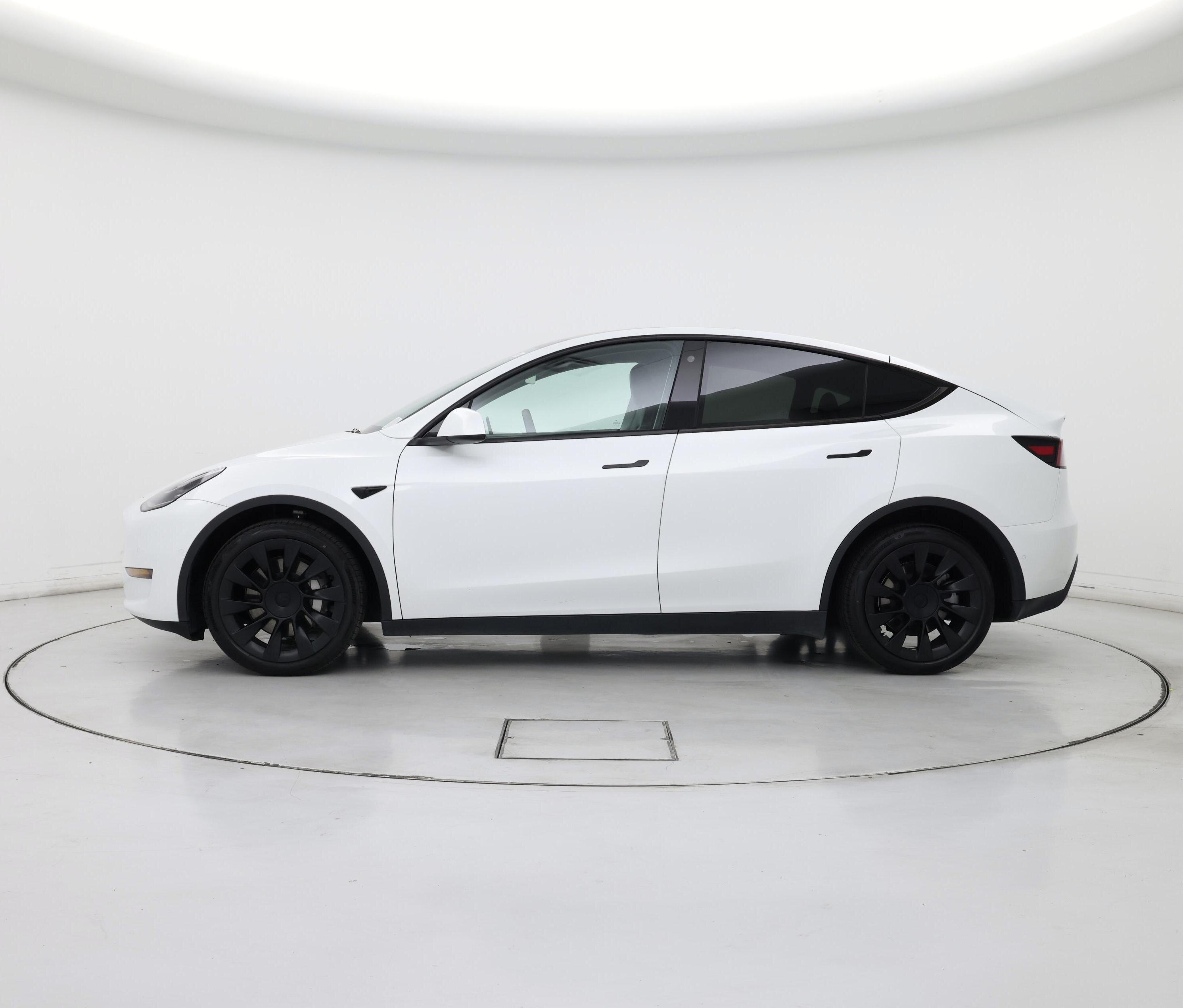 Thumbnail: 2022 Tesla Model Y - 3