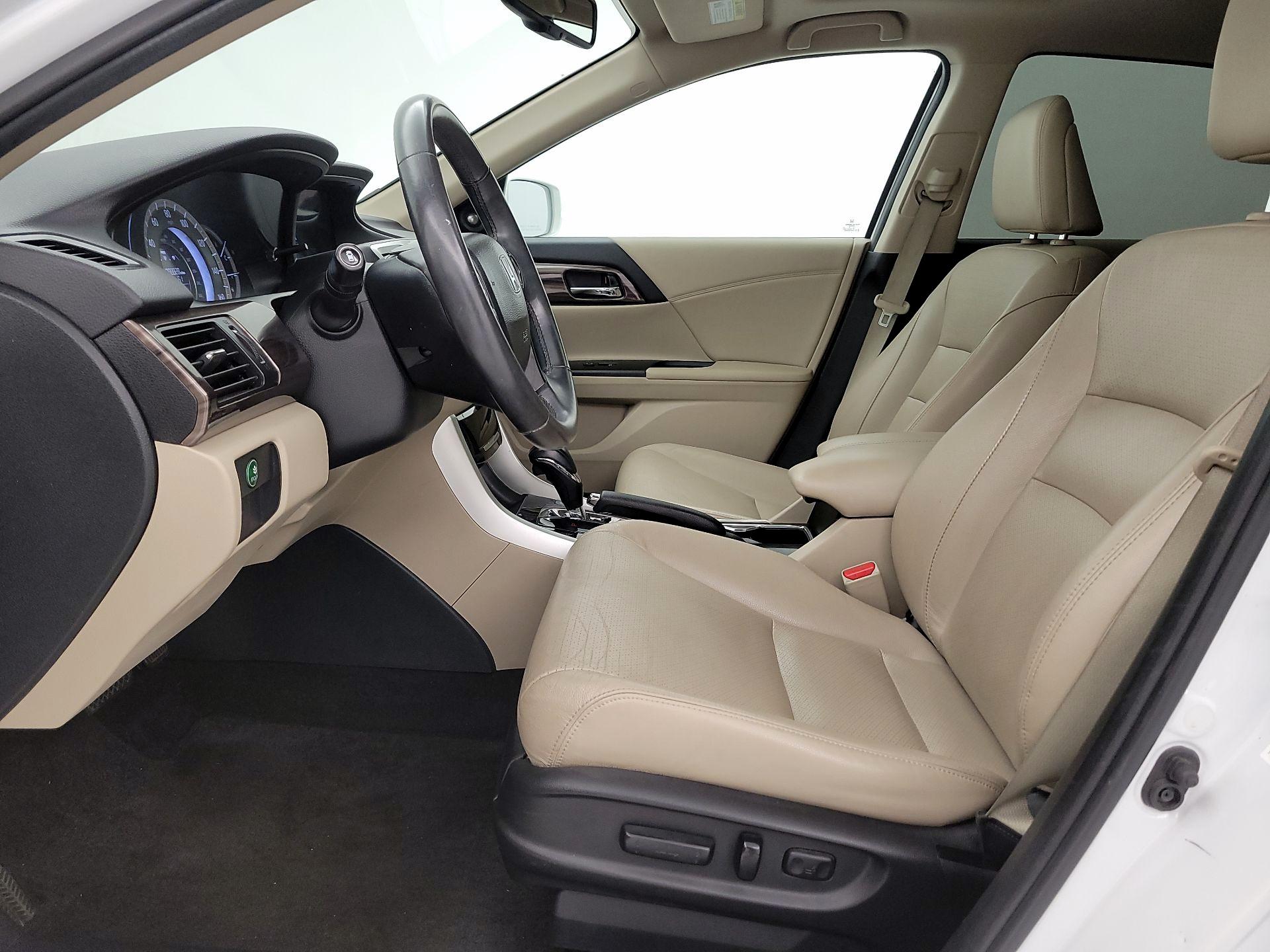 Thumbnail: 2016 Honda Accord - 11