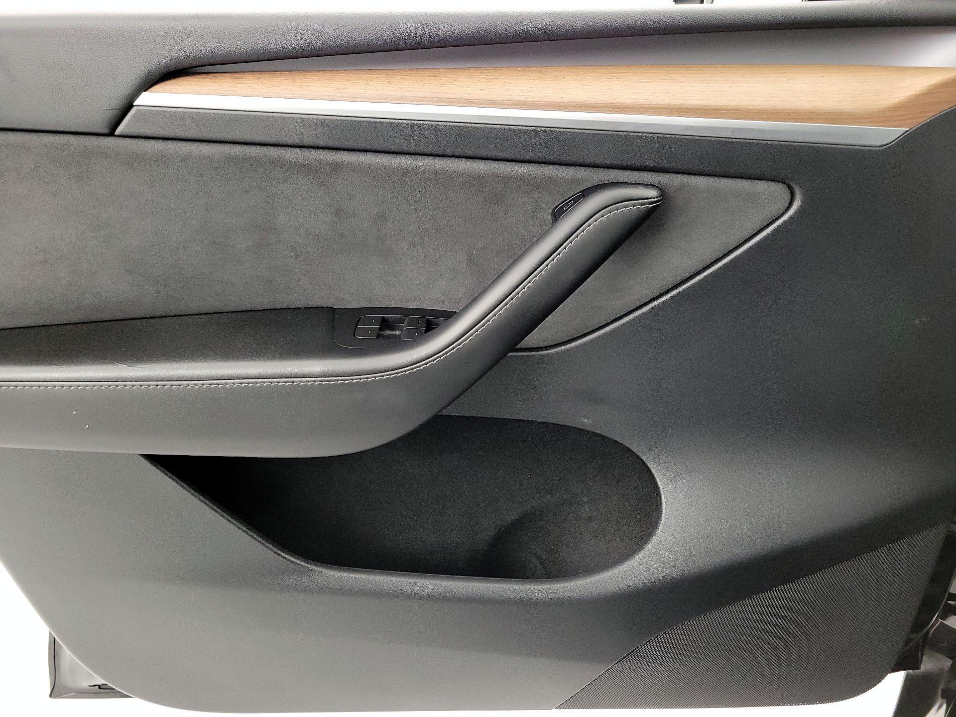 Thumbnail: 2023 Tesla Model Y - 12