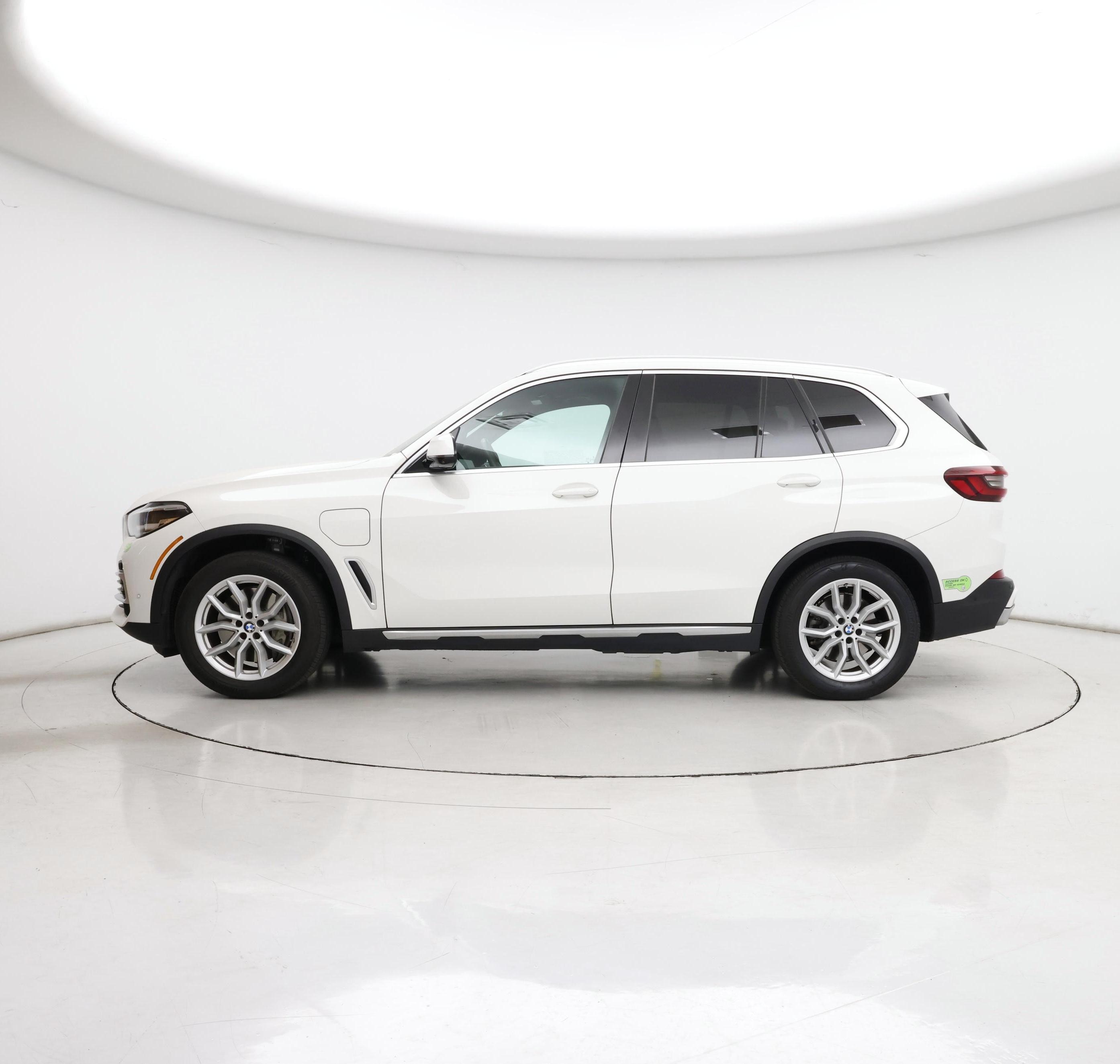 Thumbnail: 2021 BMW X5 - 3