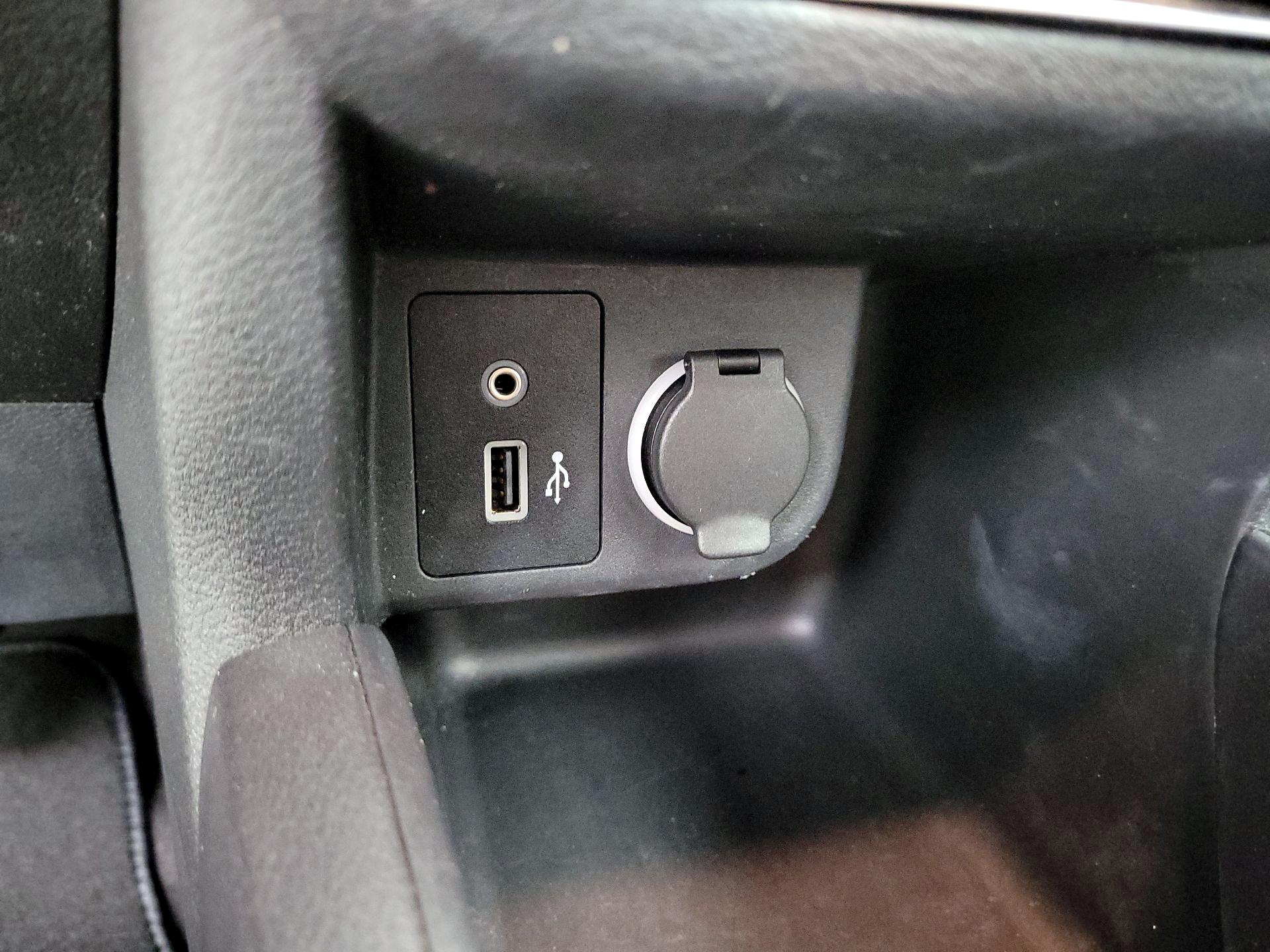 Thumbnail: 2020 Nissan Kicks - 18