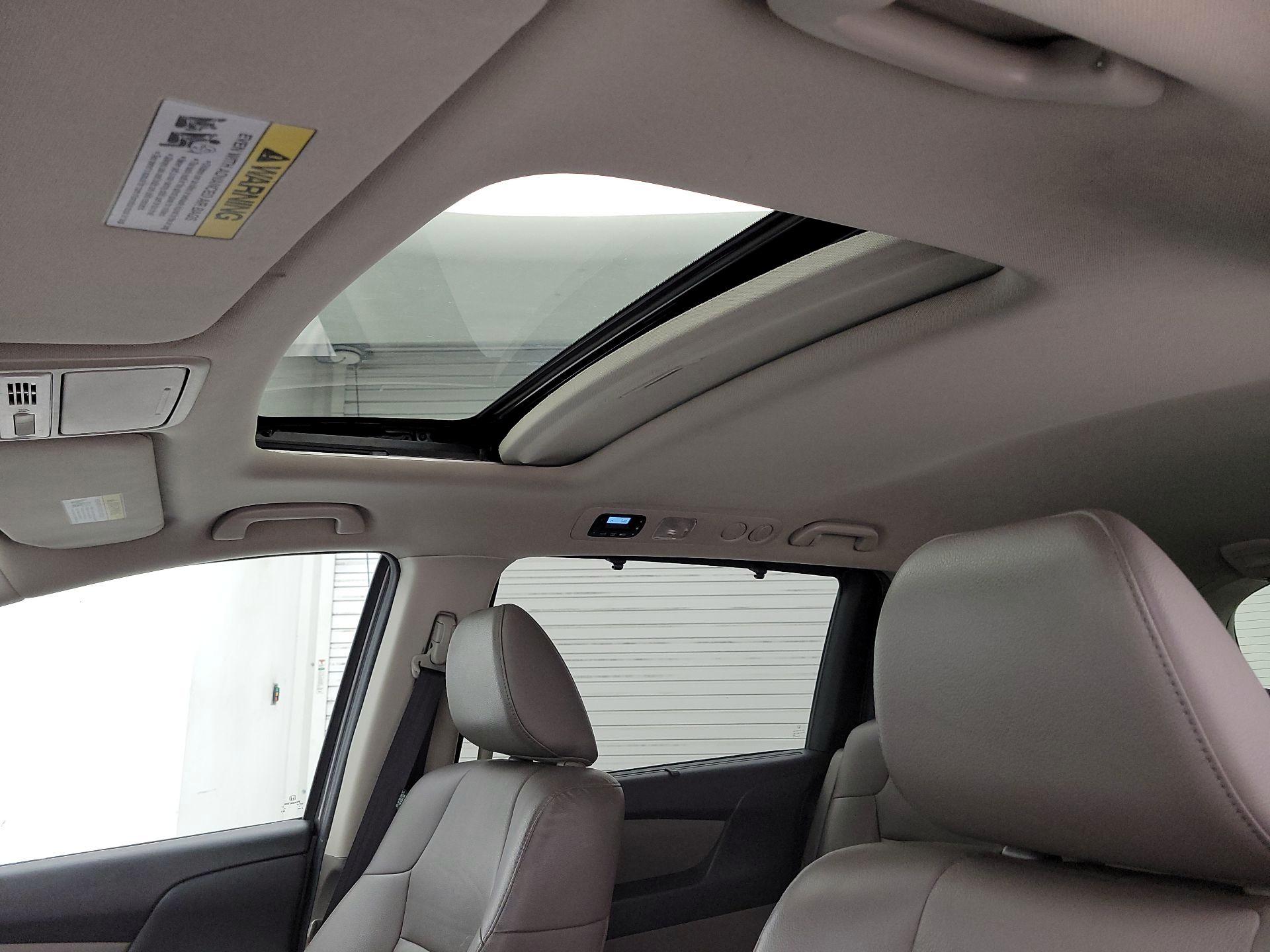 Thumbnail: 2014 Honda Odyssey - 19