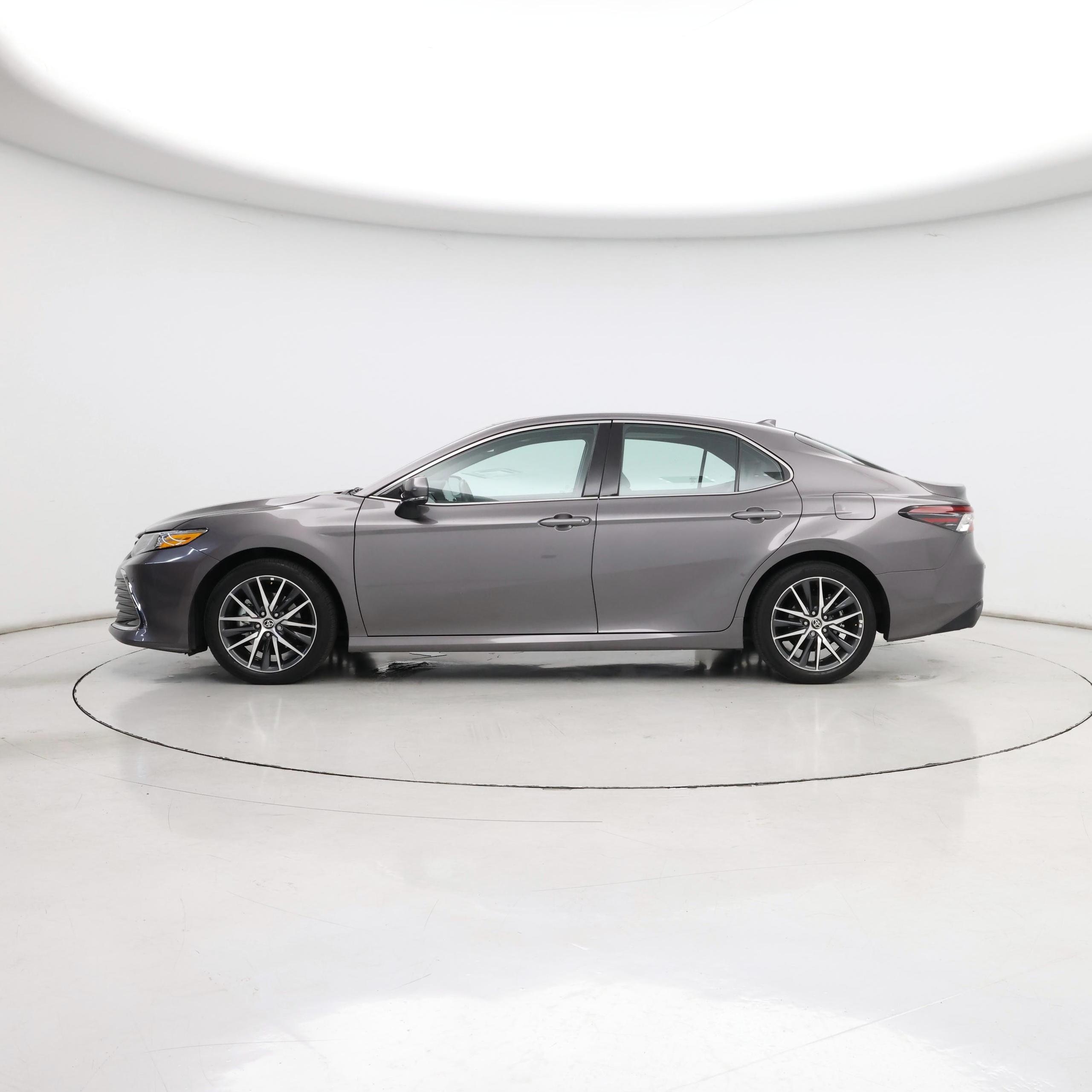 Thumbnail: 2024 Toyota Camry - 3
