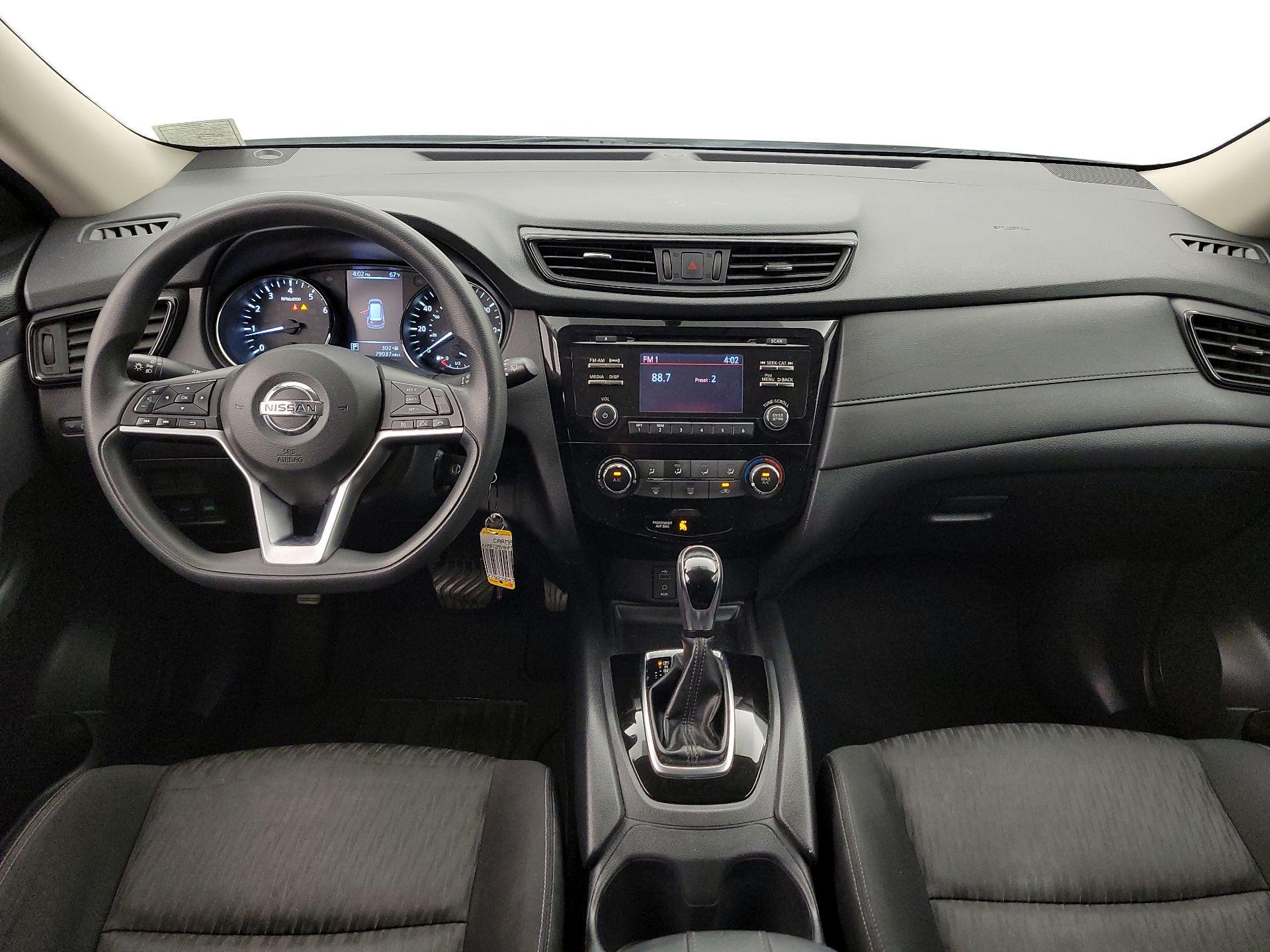 Thumbnail: 2017 Nissan Rogue - 9