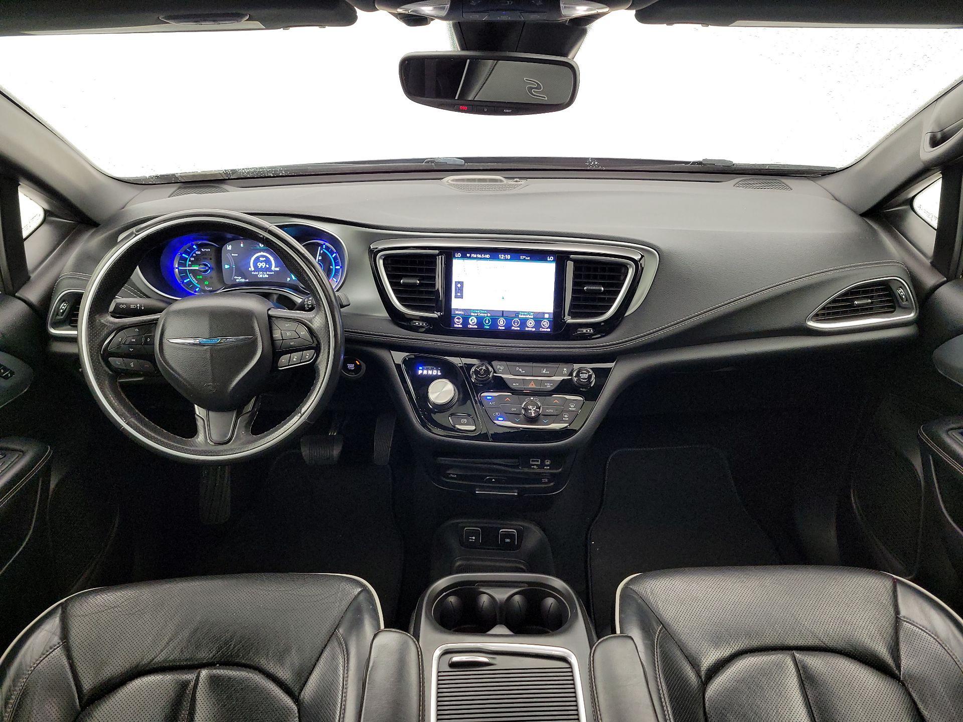 Thumbnail: 2020 Chrysler Pacifica - 9