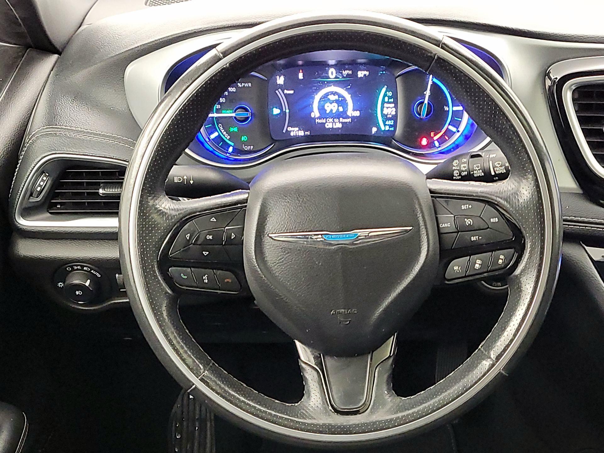 Thumbnail: 2020 Chrysler Pacifica - 10