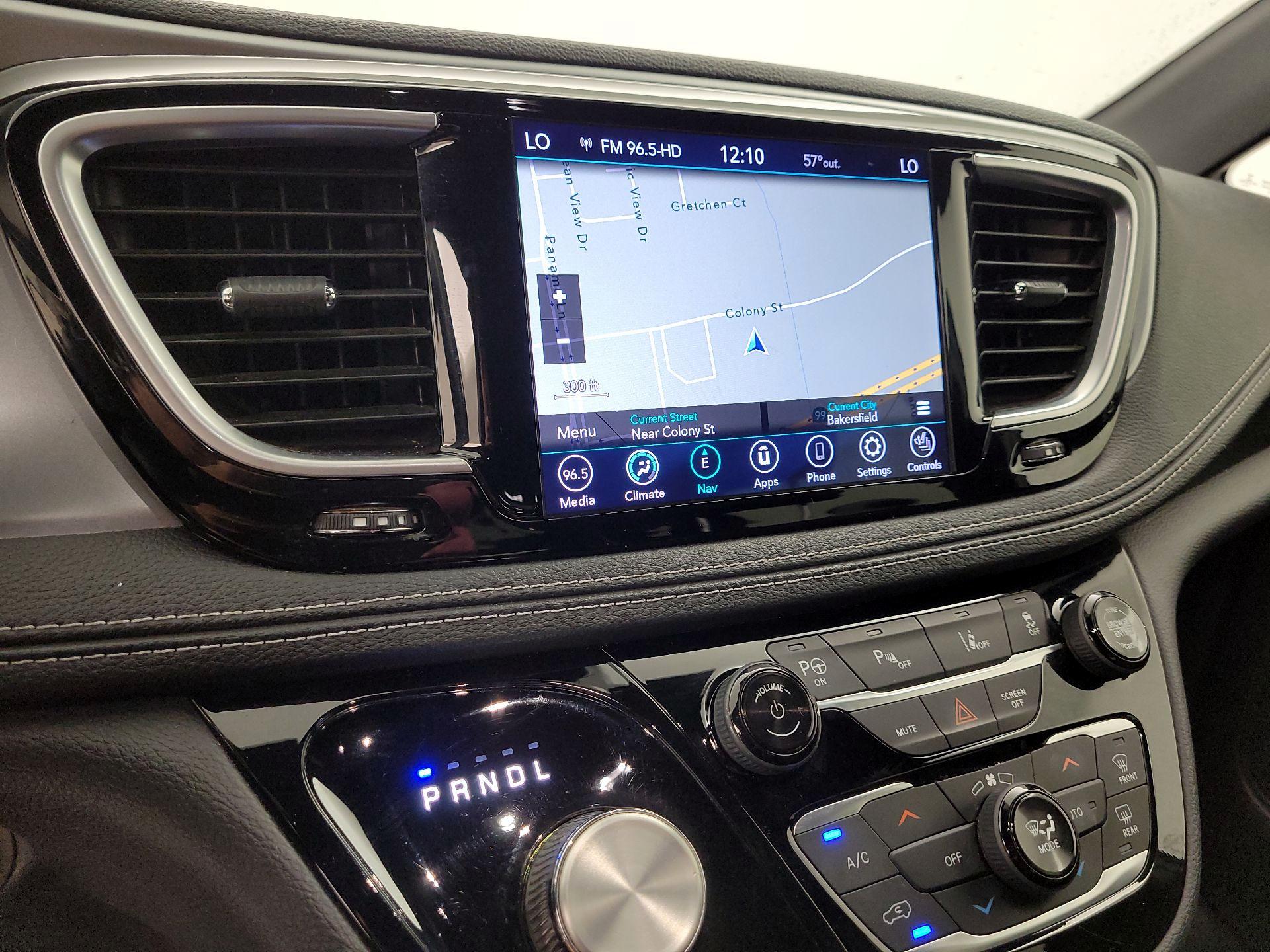 Thumbnail: 2020 Chrysler Pacifica - 14