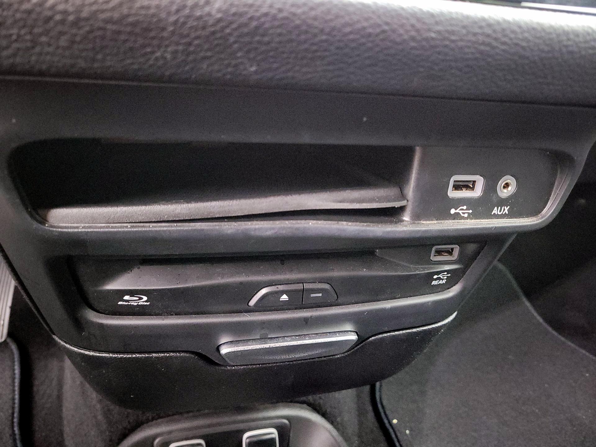 Thumbnail: 2020 Chrysler Pacifica - 19