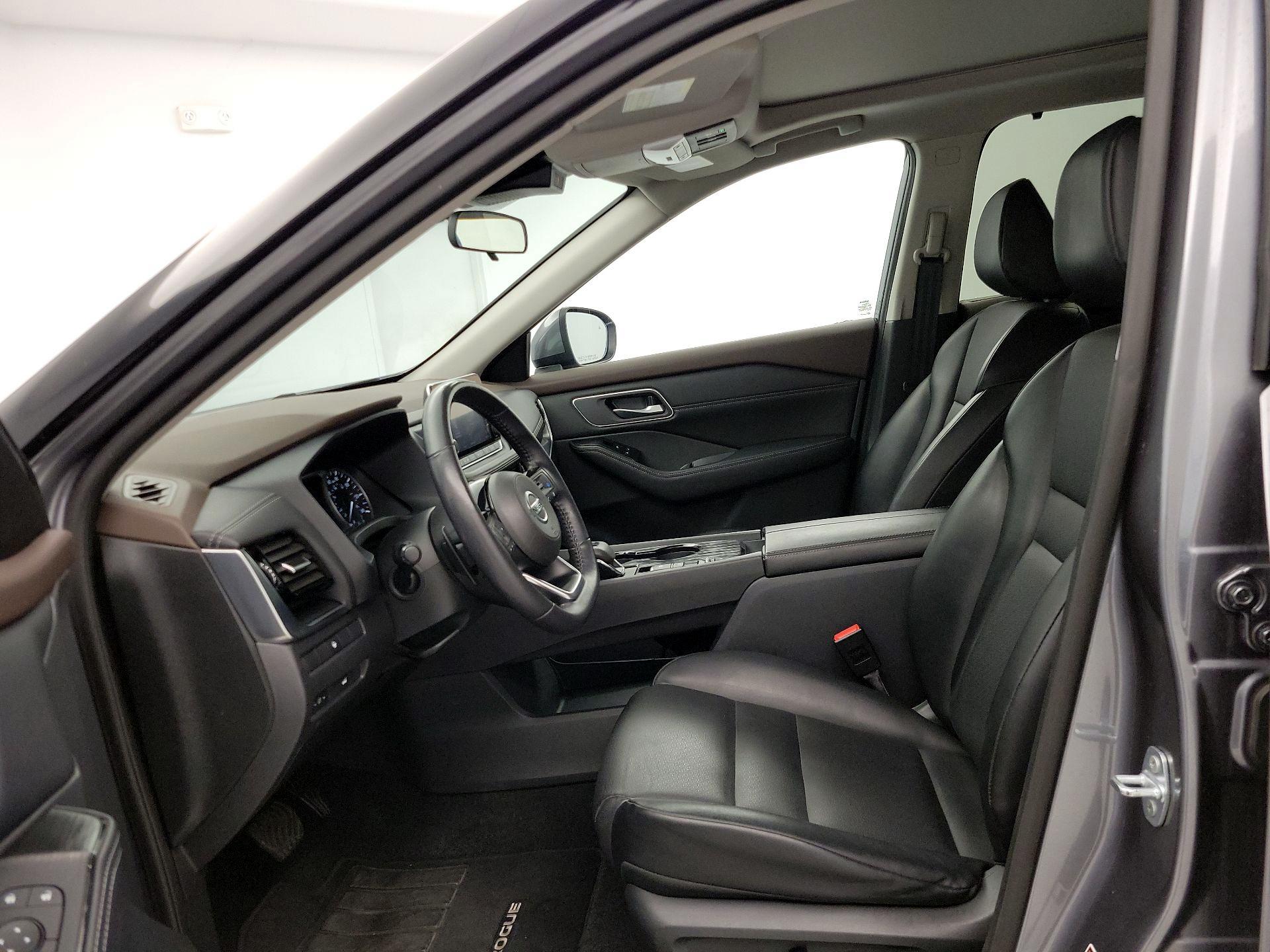 Thumbnail: 2021 Nissan Rogue - 11