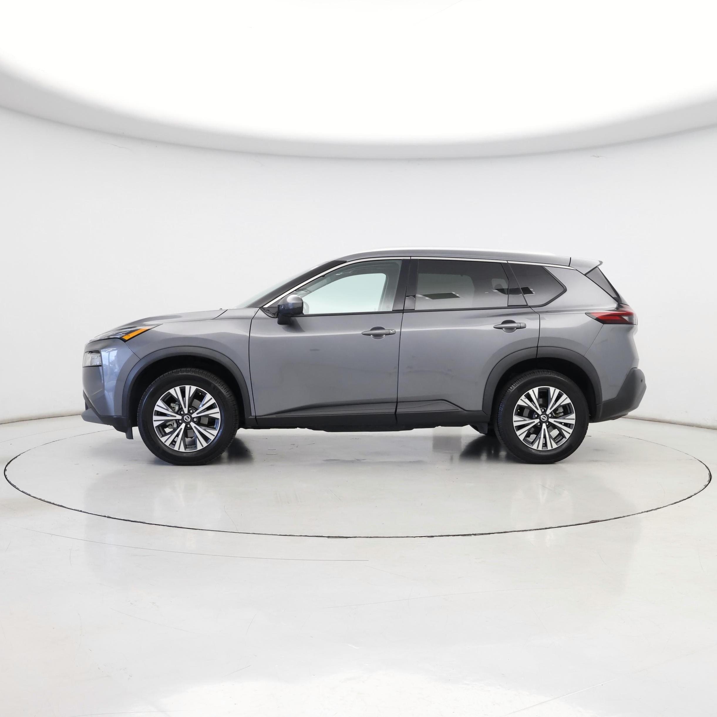 Thumbnail: 2021 Nissan Rogue - 3