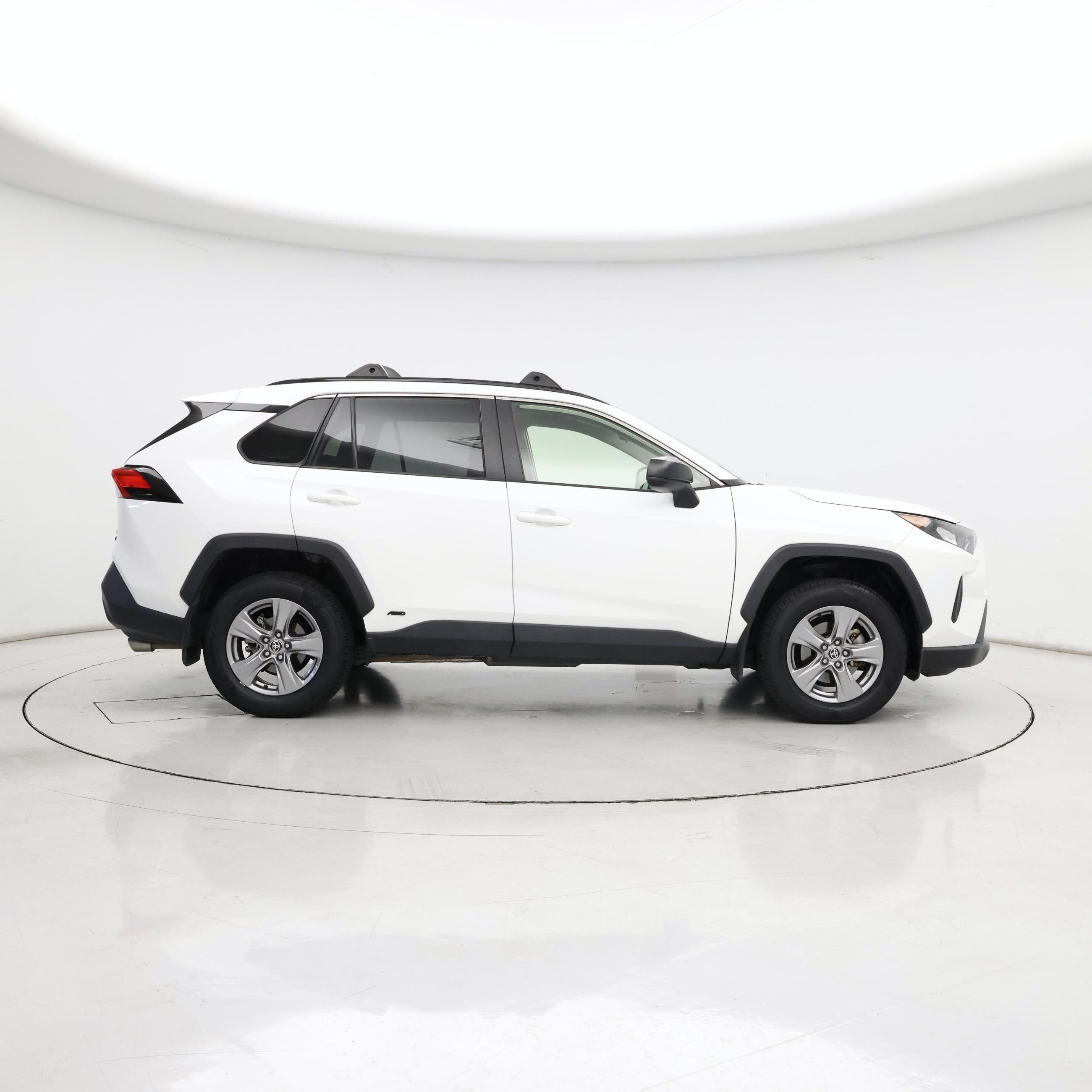 Thumbnail: 2022 Toyota RAV4 - 7