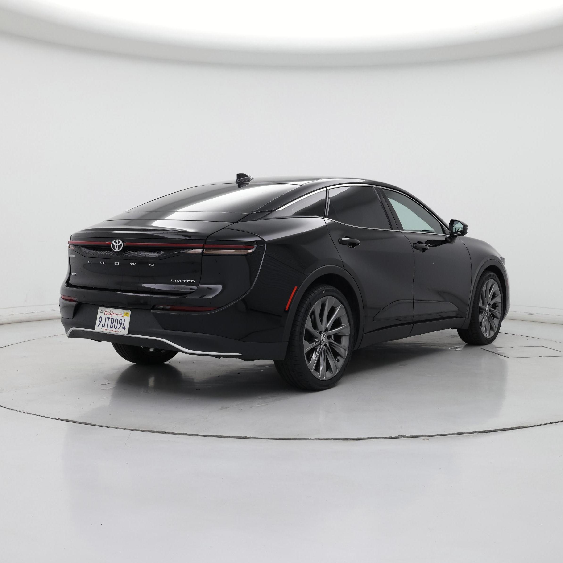 Thumbnail: 2023 Toyota Crown - 8