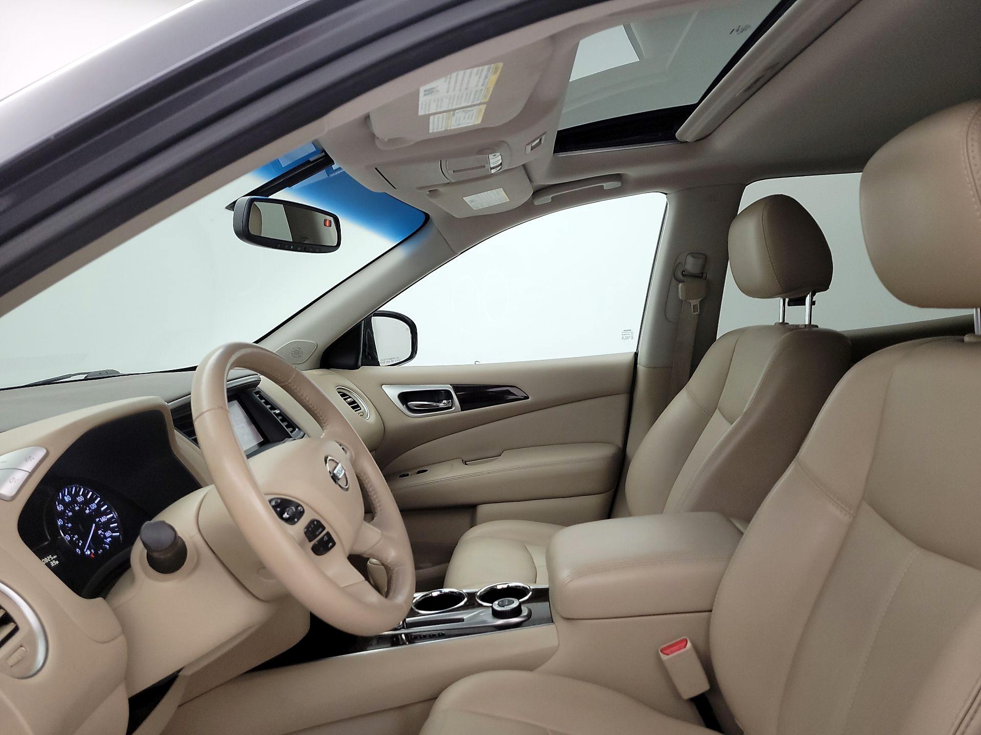 Thumbnail: 2014 Nissan Pathfinder - 19