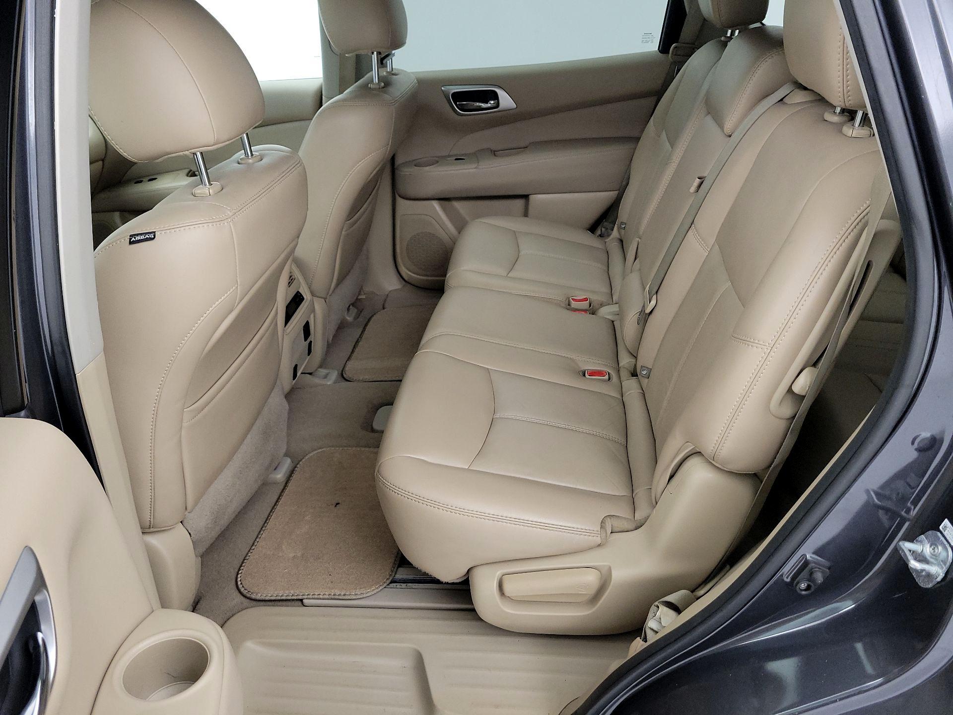 Thumbnail: 2014 Nissan Pathfinder - 20