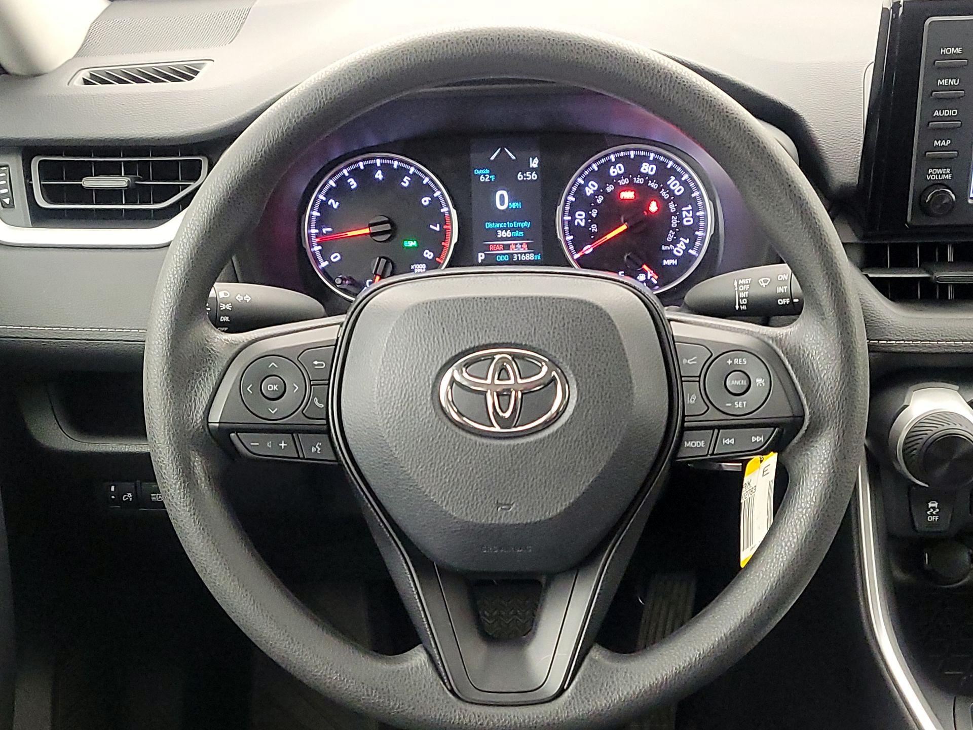 Thumbnail: 2019 Toyota RAV4 - 10
