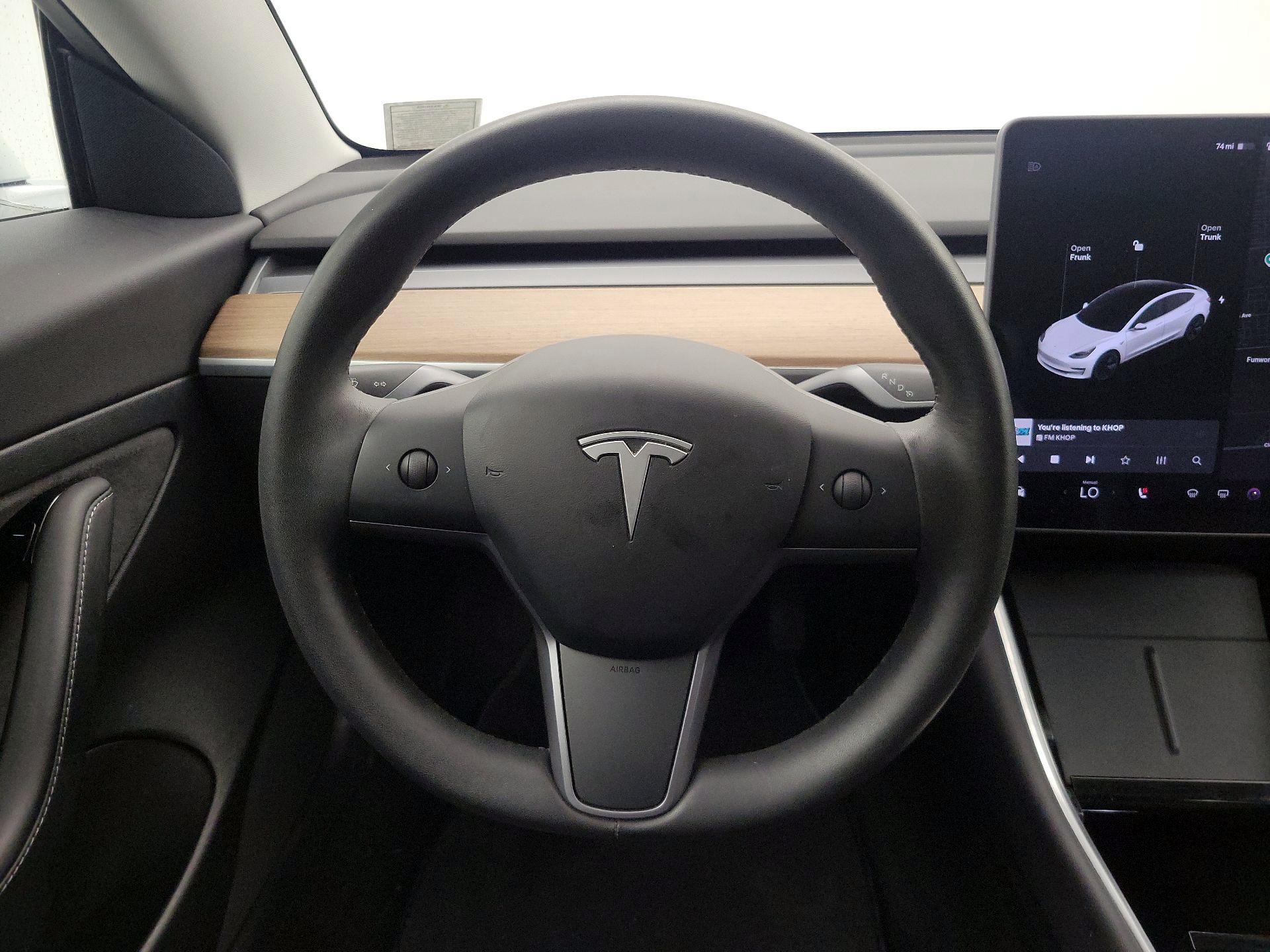Thumbnail: 2020 Tesla Model 3 - 10