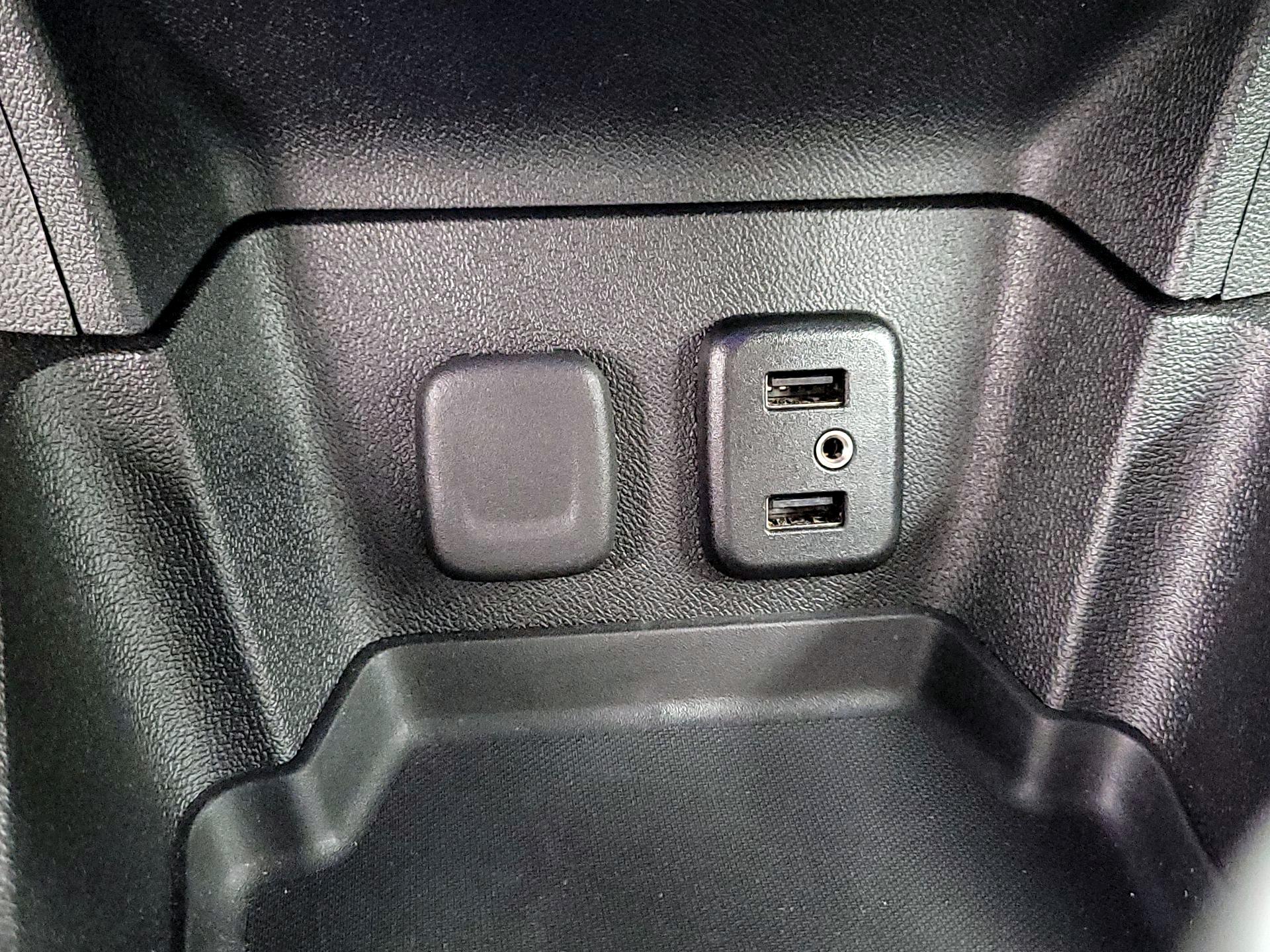 Thumbnail: 2017 Chevrolet Volt - 19