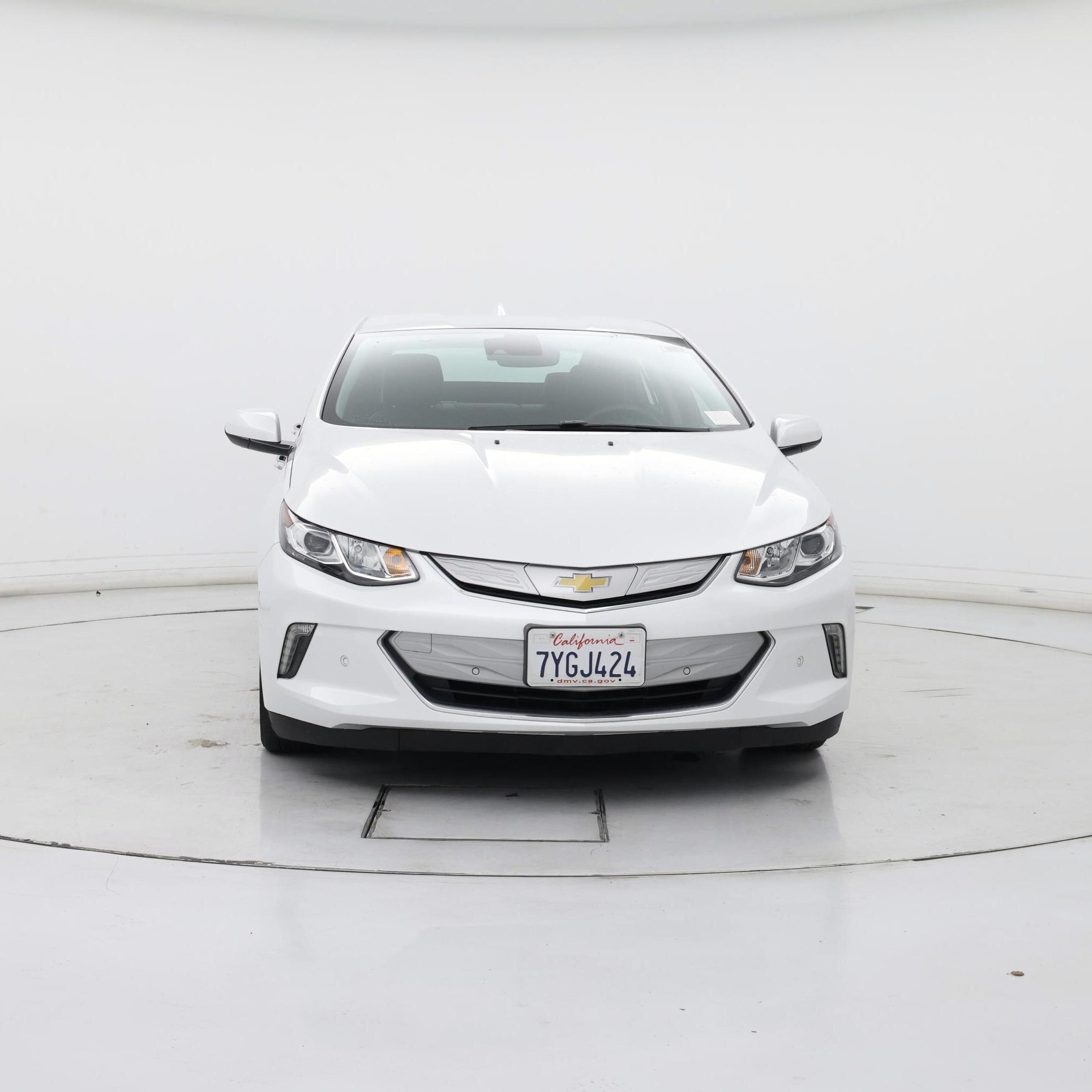 Thumbnail: 2017 Chevrolet Volt - 5