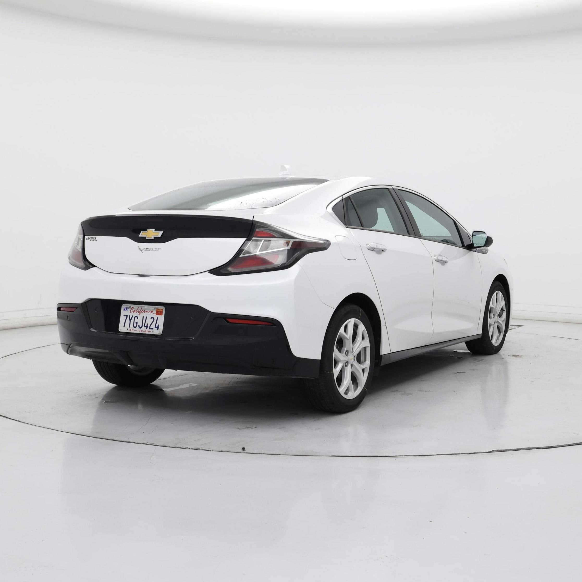 Thumbnail: 2017 Chevrolet Volt - 8