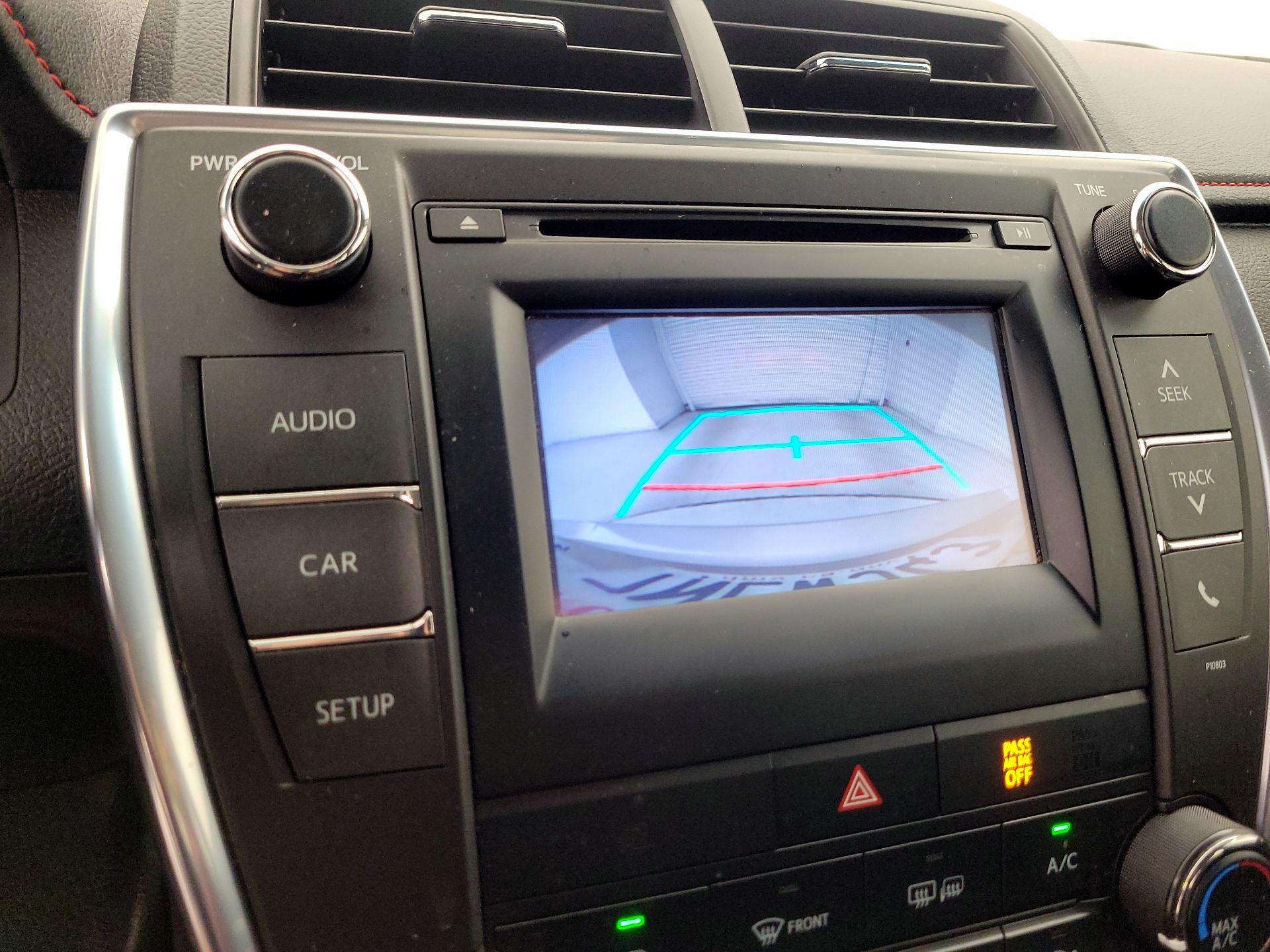 Thumbnail: 2015 Toyota Camry - 14