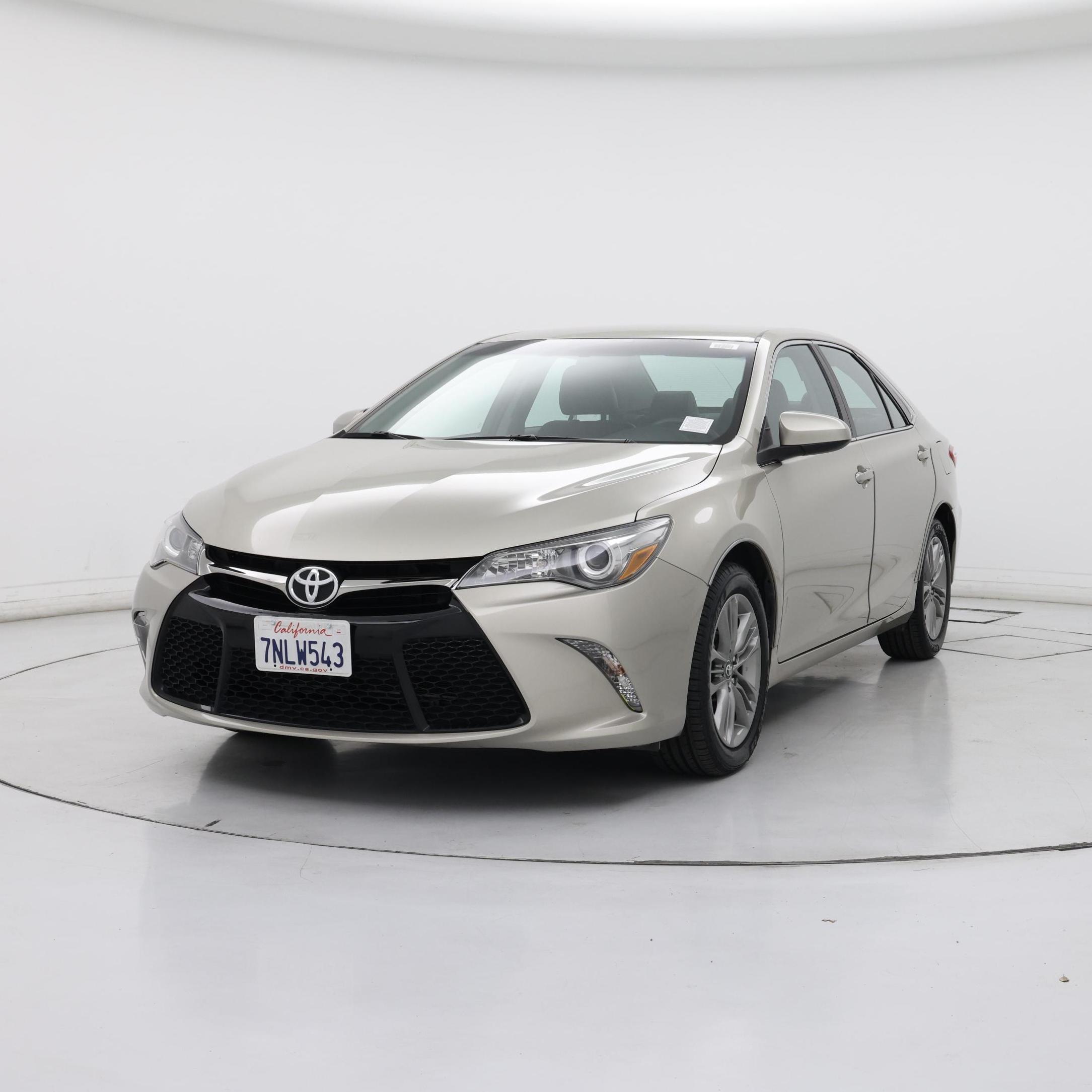 Thumbnail: 2015 Toyota Camry - 4