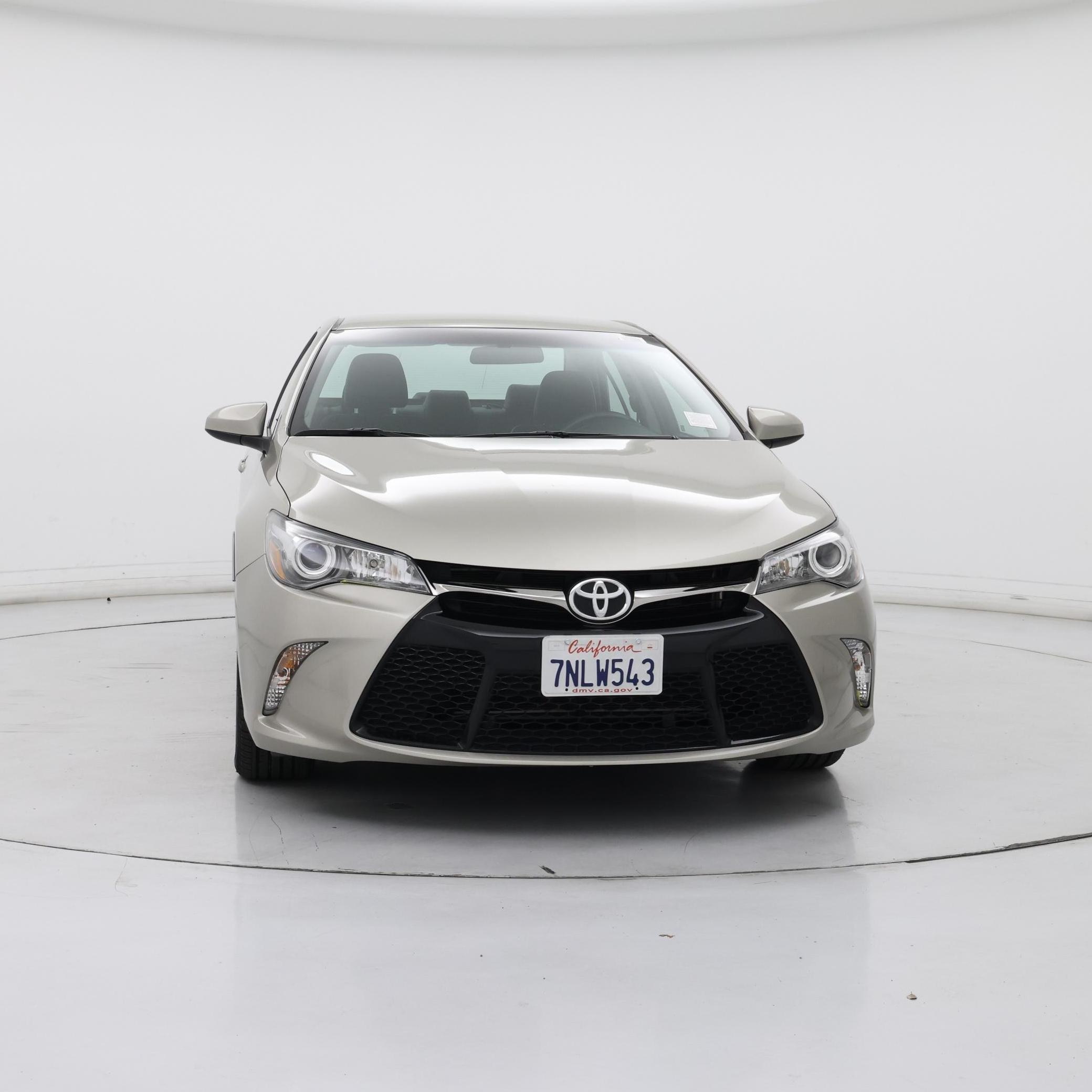 Thumbnail: 2015 Toyota Camry - 5