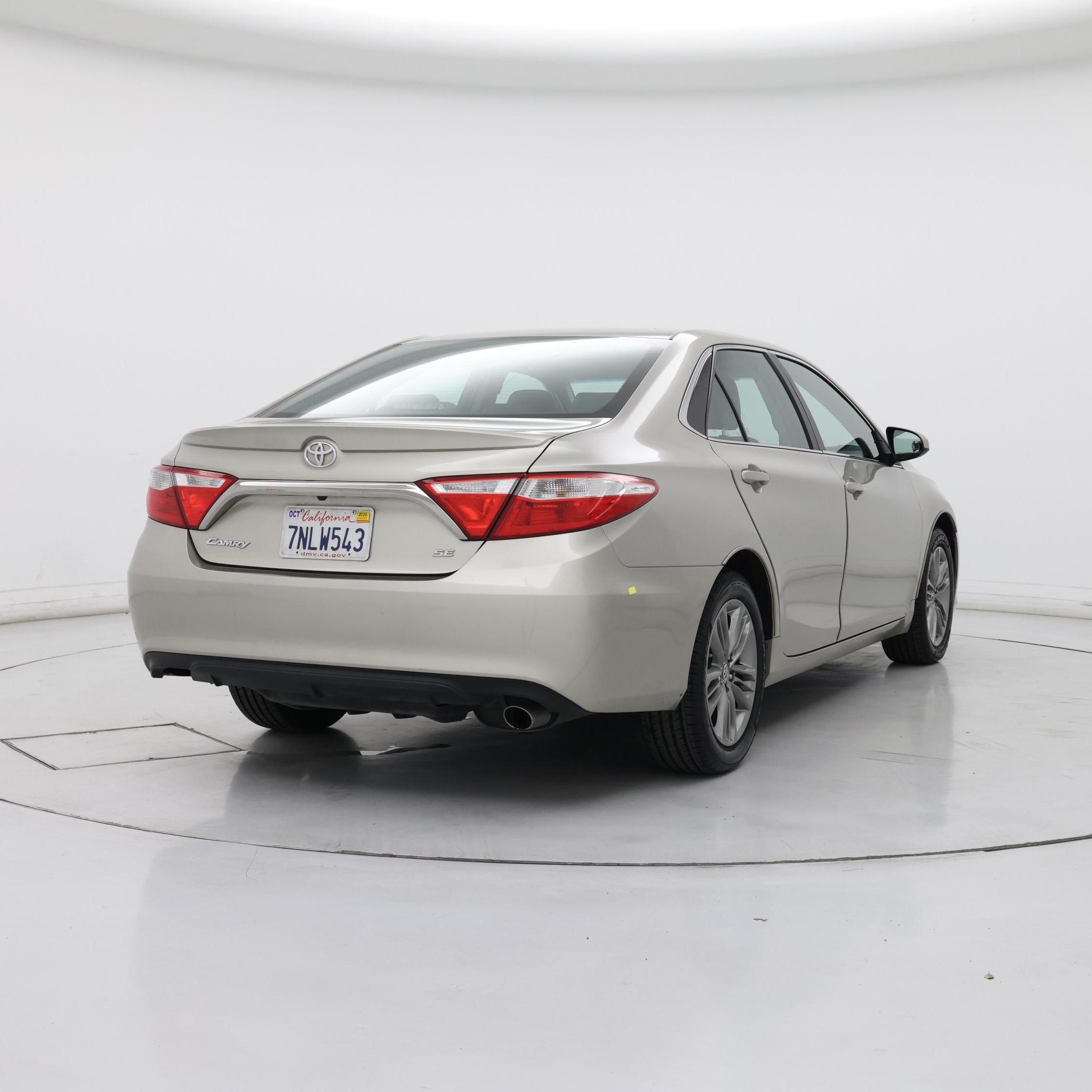 Thumbnail: 2015 Toyota Camry - 8