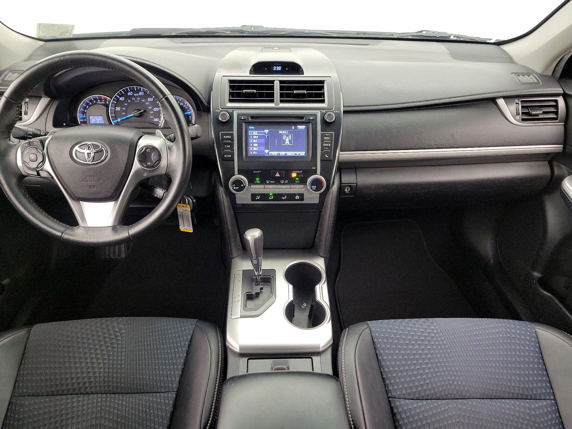 Thumbnail: 2014 Toyota Camry - 9