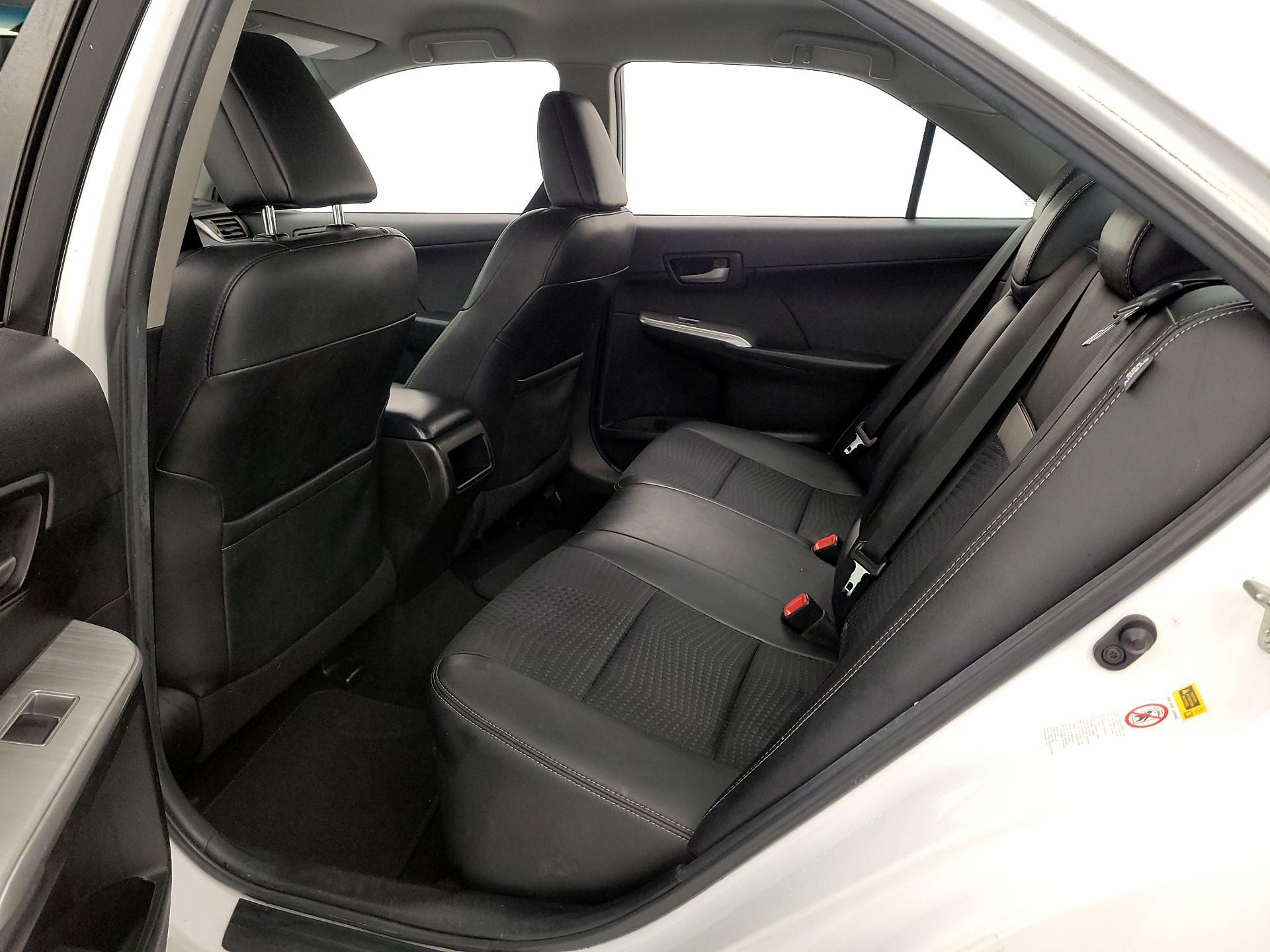 Thumbnail: 2014 Toyota Camry - 19