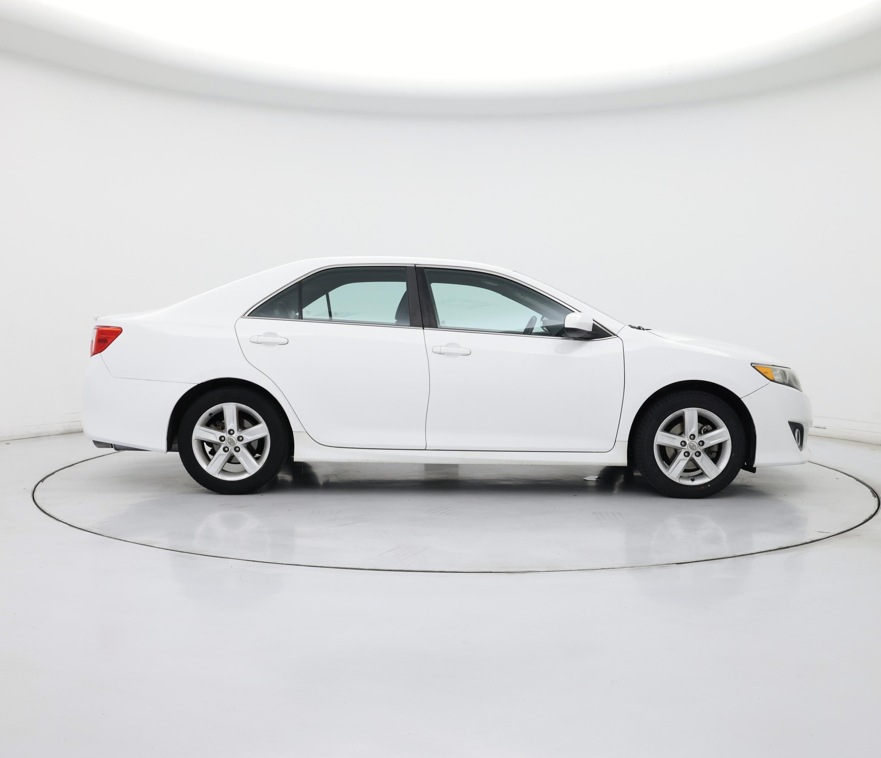 Thumbnail: 2014 Toyota Camry - 7