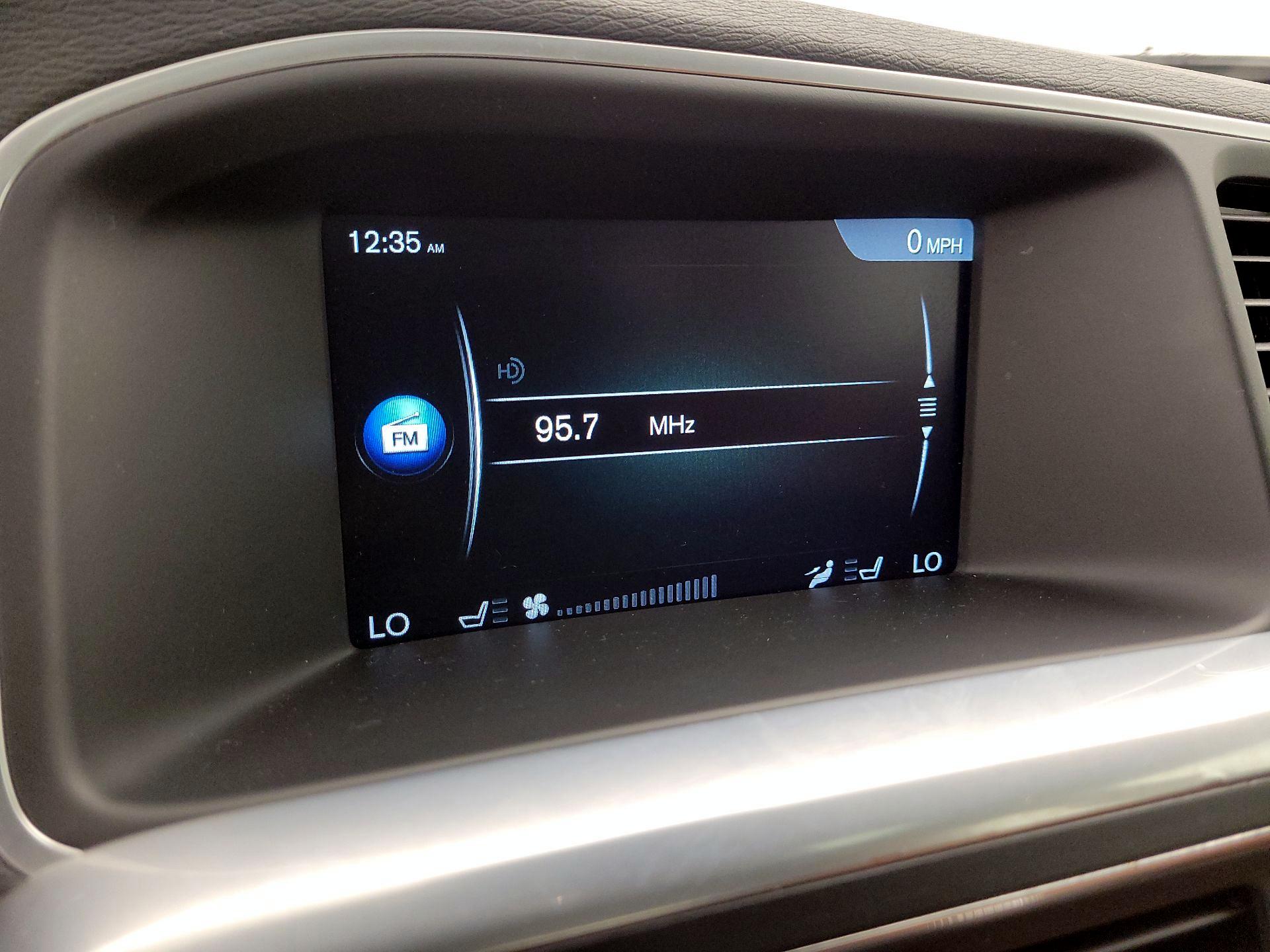 Thumbnail: 2016 Volvo S60 - 16